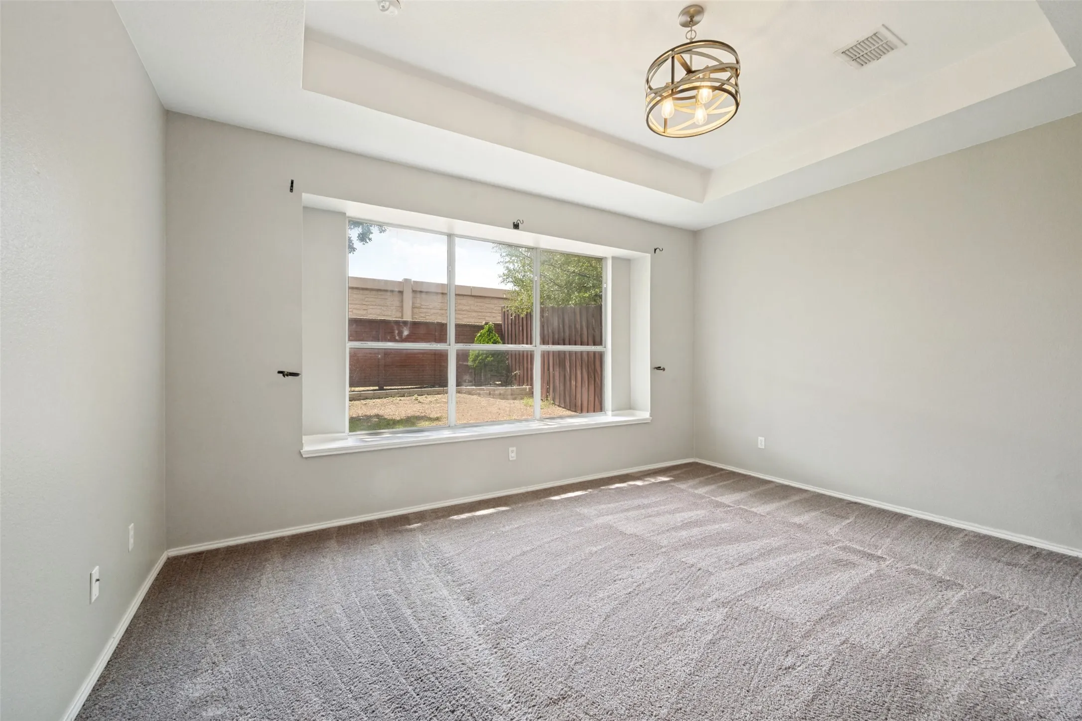 Single Family Residence For Rent in Tarrant County , 4849 Gloucester Drive, Grand Prairie, Texas 75052, 3 Bedroom, 2 Bathroom, 2 Garage spaces, 2,012 Sqft, built in 2000, mls#21340195, Real Estate Agent in Grand Prairie, Homes For Rent in Tarrant county, Homes For Rent in Grand Prairie, Realtor in Grand Prairie Texas, Real Estate Brokerage Independent Realty Texas, Luminita Cordes Realtor
