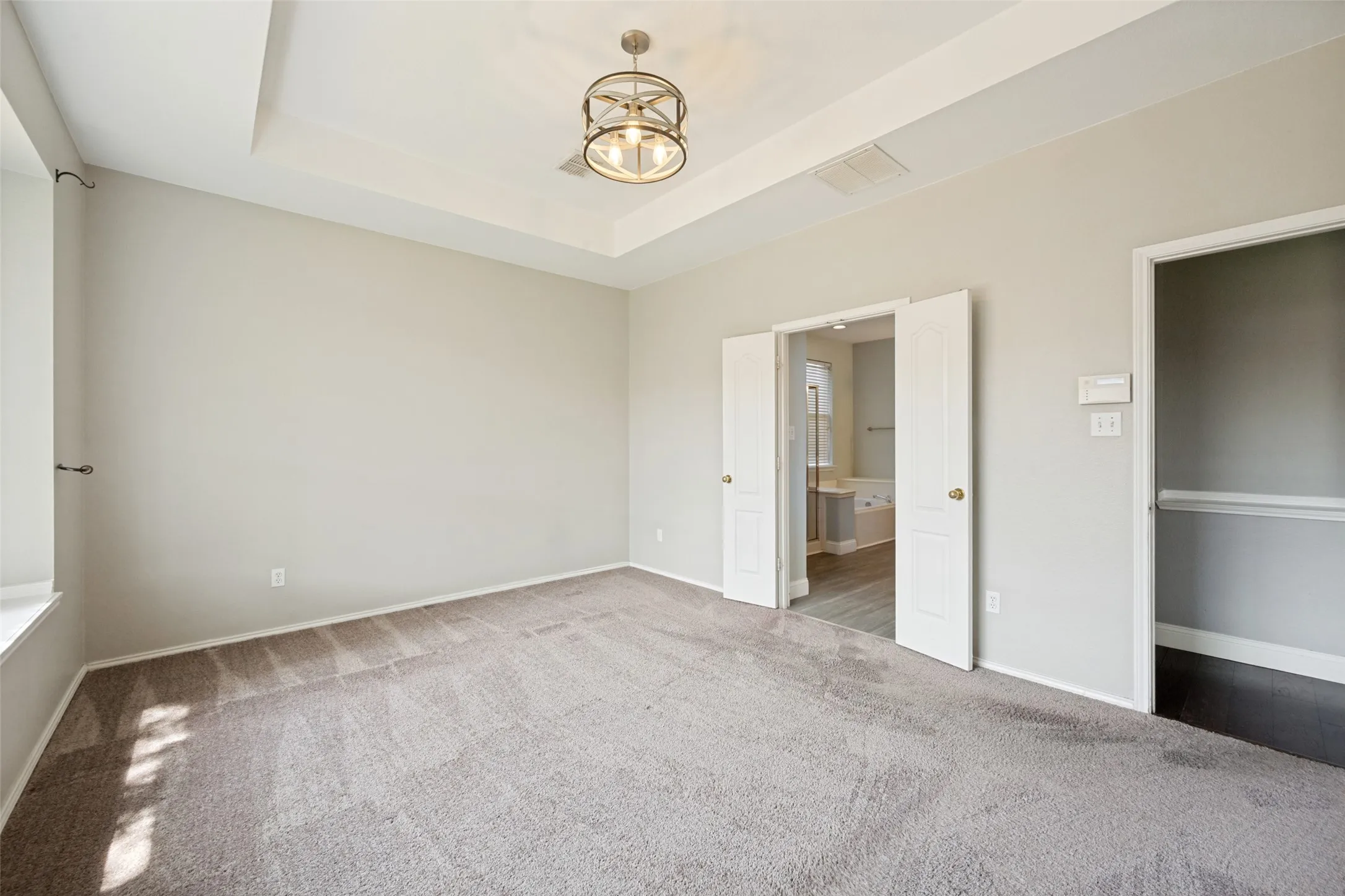 Single Family Residence For Rent in Tarrant County , 4849 Gloucester Drive, Grand Prairie, Texas 75052, 3 Bedroom, 2 Bathroom, 2 Garage spaces, 2,012 Sqft, built in 2000, mls#21340195, Real Estate Agent in Grand Prairie, Homes For Rent in Tarrant county, Homes For Rent in Grand Prairie, Realtor in Grand Prairie Texas, Real Estate Brokerage Independent Realty Texas, Luminita Cordes Realtor