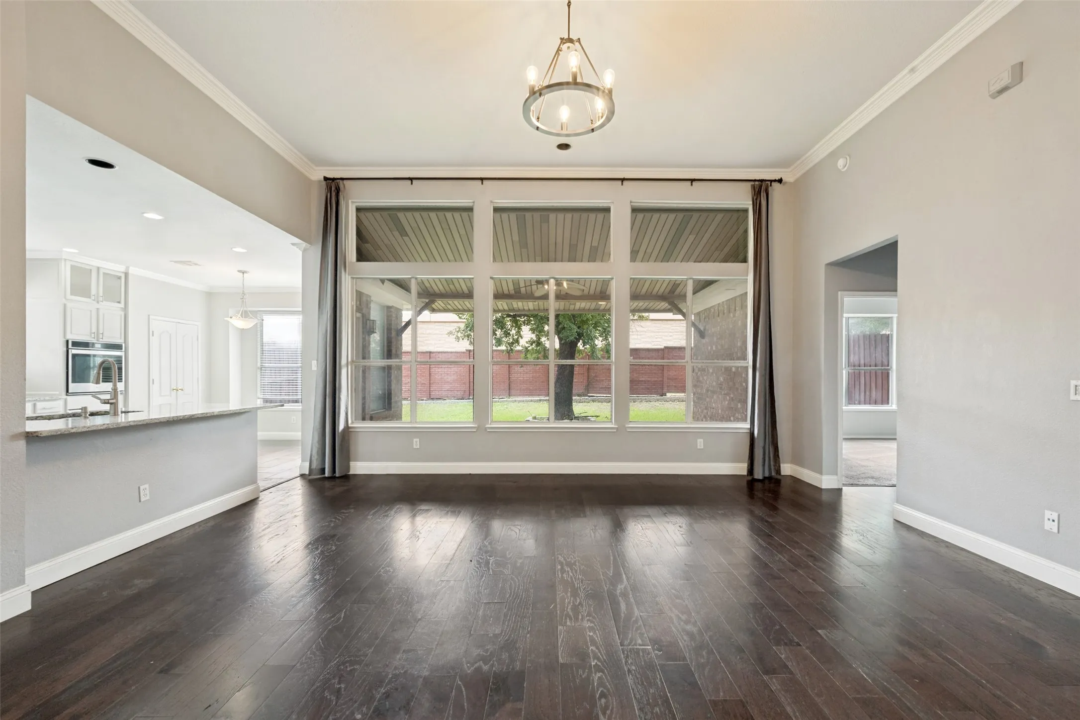 Single Family Residence For Rent in Tarrant County , 4849 Gloucester Drive, Grand Prairie, Texas 75052, 3 Bedroom, 2 Bathroom, 2 Garage spaces, 2,012 Sqft, built in 2000, mls#21340195, Real Estate Agent in Grand Prairie, Homes For Rent in Tarrant county, Homes For Rent in Grand Prairie, Realtor in Grand Prairie Texas, Real Estate Brokerage Independent Realty Texas, Luminita Cordes Realtor