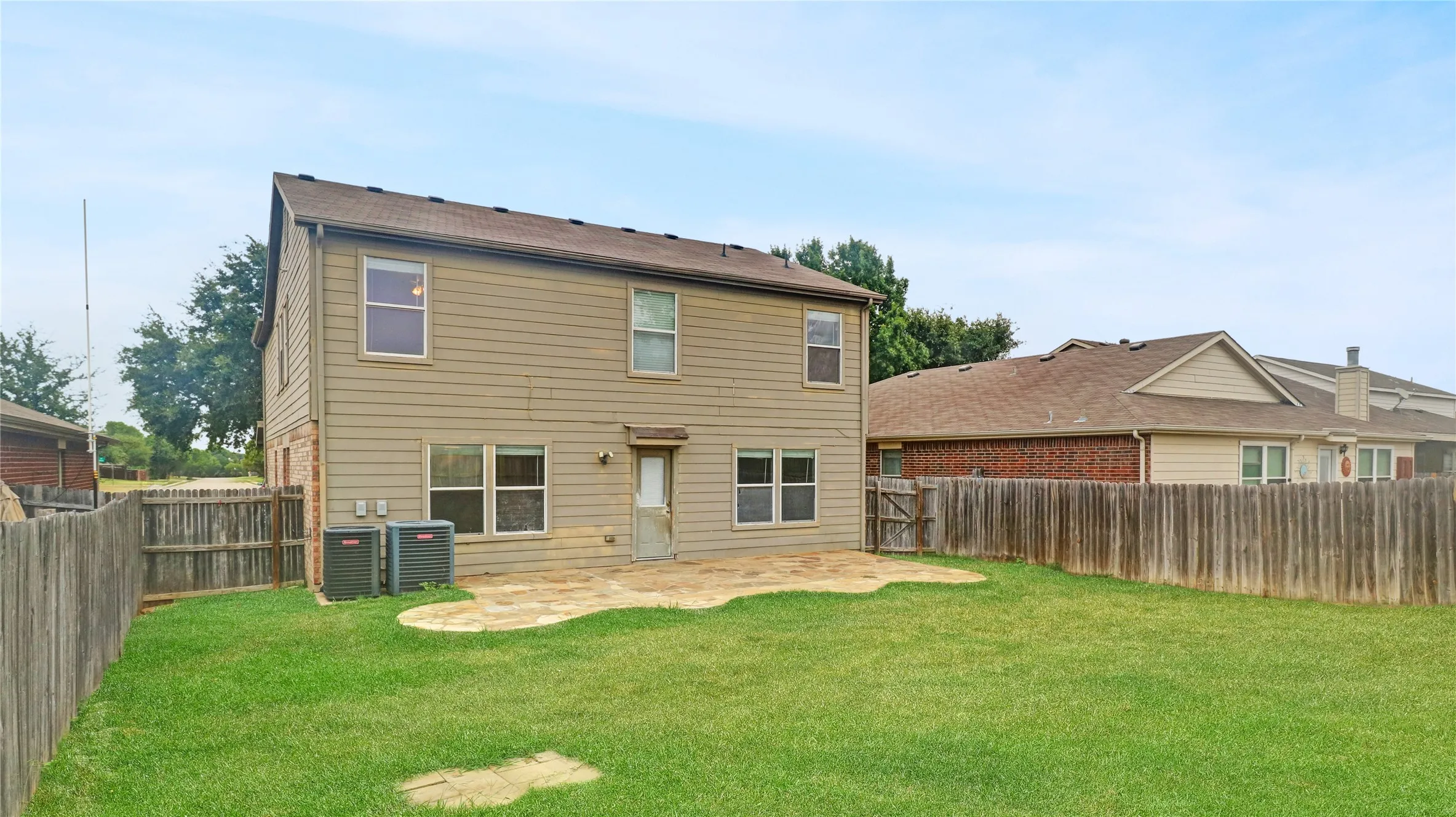 Single Family Residence For Sale in Denton County , 9000 King Ranch Drive, Cross Roads, Texas 76227, 5 Bedroom, 2 Bathroom, 2 Garage spaces, 2,512 Sqft, built in 2004, mls#21340197, Real Estate Agent in Cross Roads, Homes For Sale in Denton county, Homes For Sale in Cross Roads, Realtor in Cross Roads Texas, Real Estate Brokerage Independent Realty Texas, Luminita Cordes Realtor