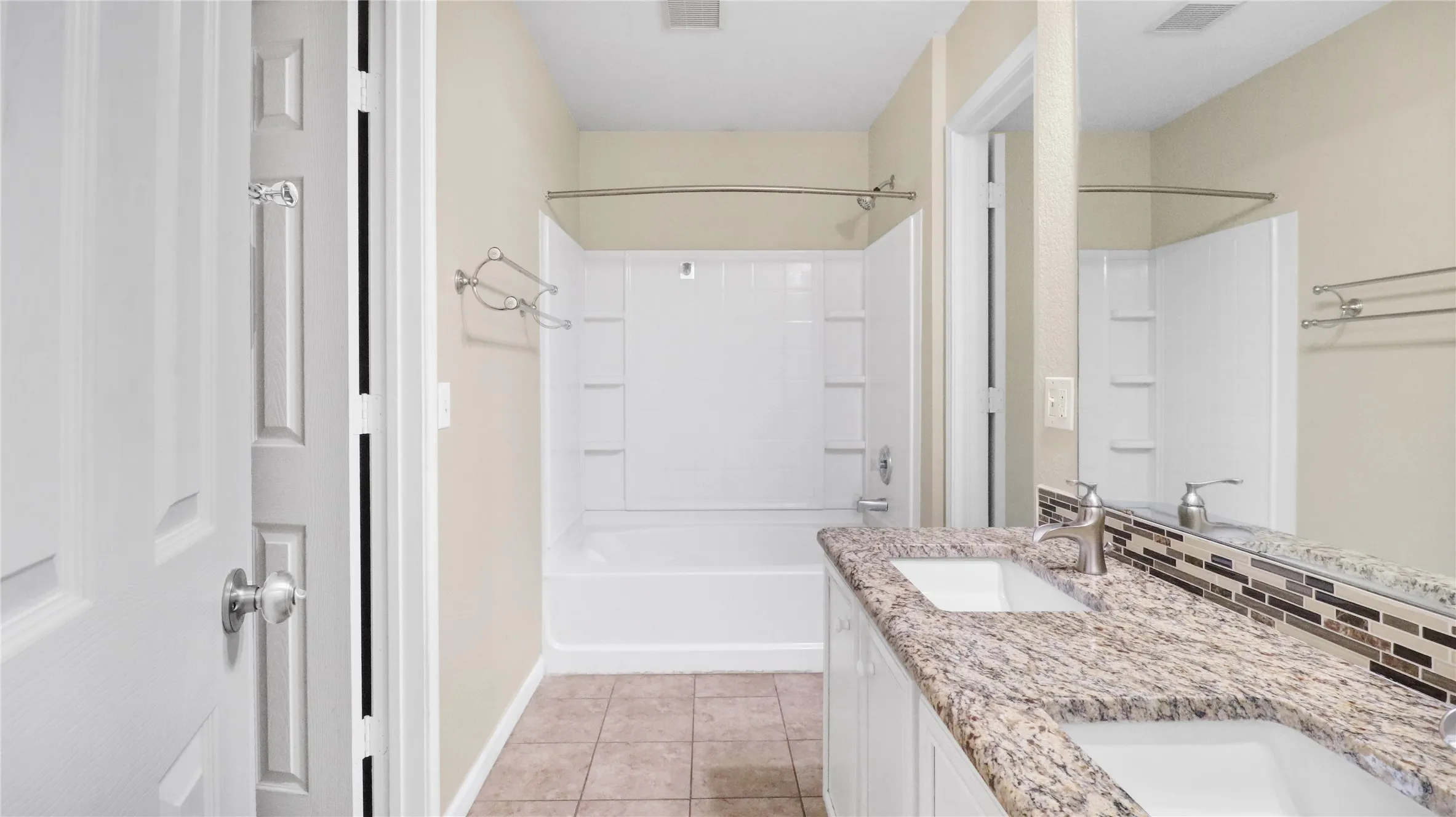Single Family Residence For Sale in Denton County , 9000 King Ranch Drive, Cross Roads, Texas 76227, 5 Bedroom, 2 Bathroom, 2 Garage spaces, 2,512 Sqft, built in 2004, mls#21340197, Real Estate Agent in Cross Roads, Homes For Sale in Denton county, Homes For Sale in Cross Roads, Realtor in Cross Roads Texas, Real Estate Brokerage Independent Realty Texas, Luminita Cordes Realtor