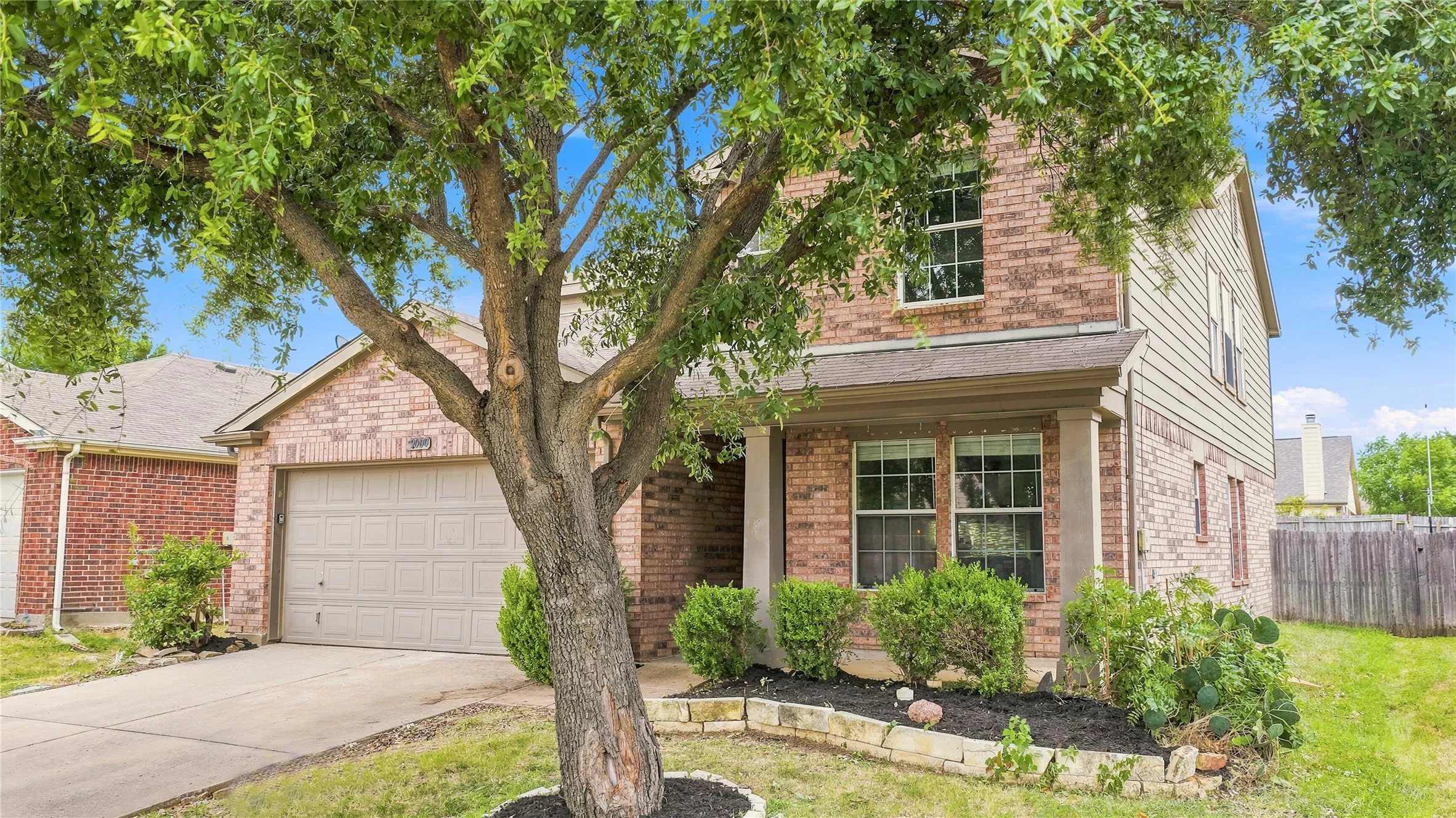Single Family Residence For Sale in Denton County , 9000 King Ranch Drive, Cross Roads, Texas 76227, 5 Bedroom, 2 Bathroom, 2 Garage spaces, 2,512 Sqft, built in 2004, mls#21340197, Real Estate Agent in Cross Roads, Homes For Sale in Denton county, Homes For Sale in Cross Roads, Realtor in Cross Roads Texas, Real Estate Brokerage Independent Realty Texas, Luminita Cordes Realtor