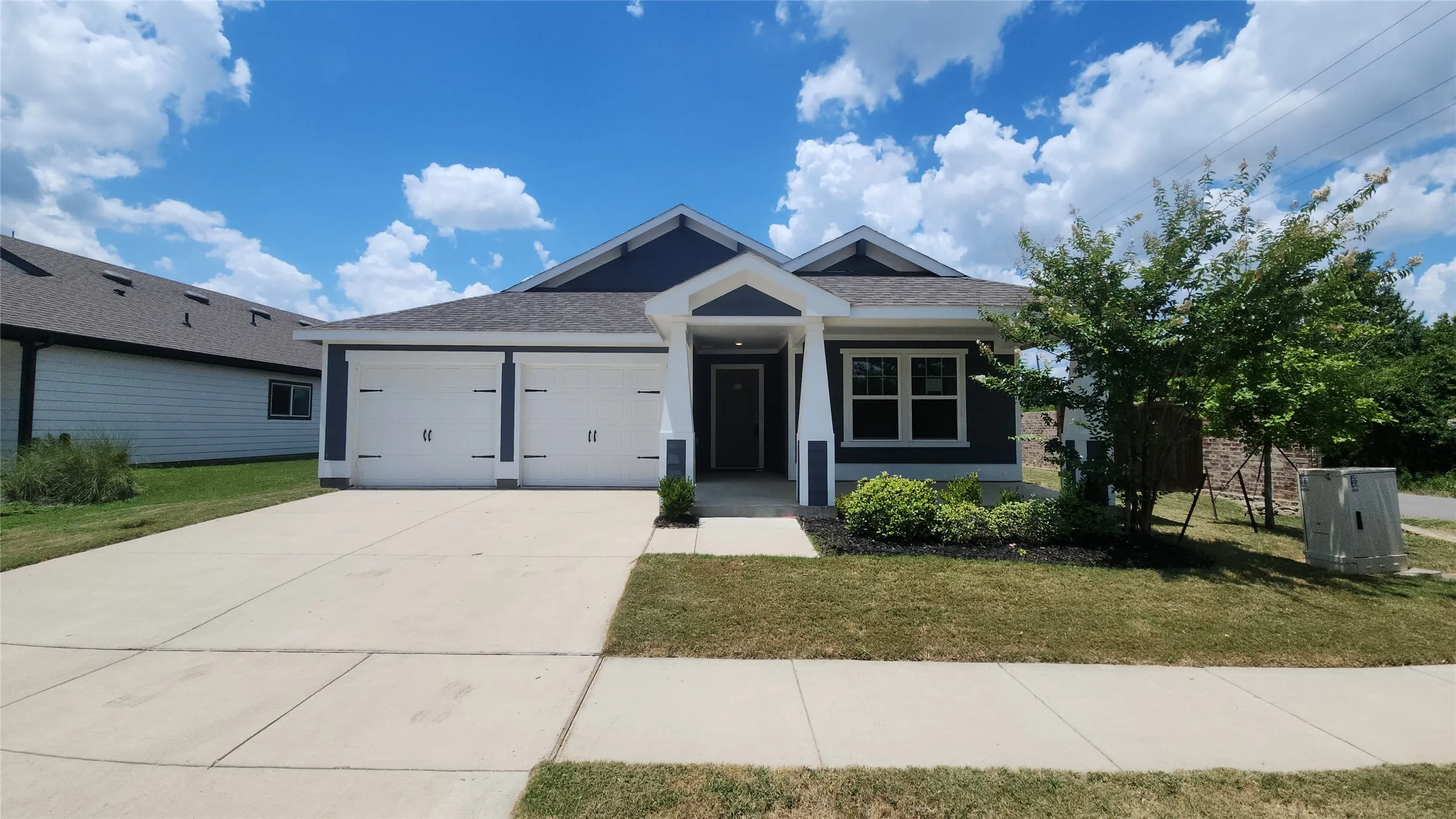 Single Family Residence For Sale in Johnson County , 633 Quail Meadows Drive, Cleburne, Texas 76031, 4 Bedroom, 2 Bathroom, 2 Garage spaces, 1,908 Sqft, built in 2023, mls#21340194, Real Estate Agent in Cleburne, Homes For Sale in Johnson county, Homes For Sale in Cleburne, Realtor in Cleburne Texas, Real Estate Brokerage Independent Realty Texas, Luminita Cordes Realtor