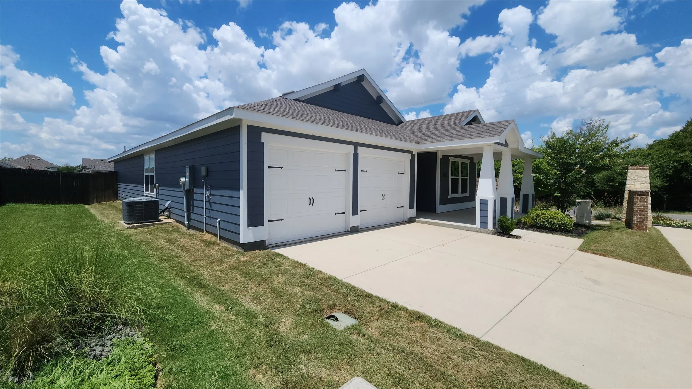 Single Family Residence For Sale in Johnson County , 633 Quail Meadows Drive, Cleburne, Texas 76031, 4 Bedroom, 2 Bathroom, 2 Garage spaces, 1,908 Sqft, built in 2023, mls#21340194, Real Estate Agent in Cleburne, Homes For Sale in Johnson county, Homes For Sale in Cleburne, Realtor in Cleburne Texas, Real Estate Brokerage Independent Realty Texas, Luminita Cordes Realtor