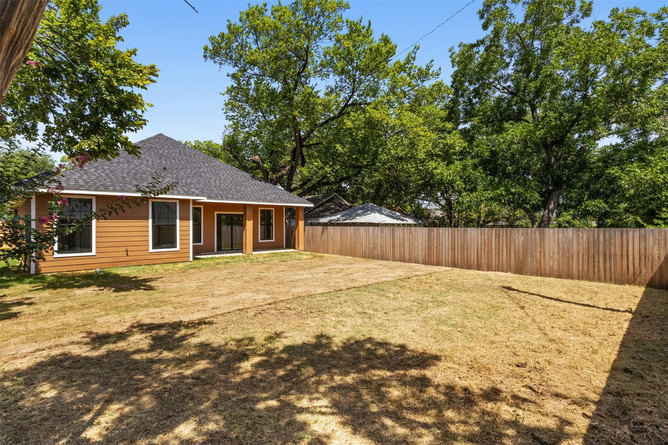 Single Family Residence For Sale in Dallas County , 2618 Seevers Avenue, Dallas, Texas 75216, 4 Bedroom, 2 Bathroom, 2 Garage spaces, 1,914 Sqft, built in 2026, mls#21340134, Real Estate Agent in Dallas, Homes For Sale in Dallas county, Homes For Sale in Dallas, Realtor in Dallas Texas, Real Estate Brokerage Independent Realty Texas, Luminita Cordes Realtor