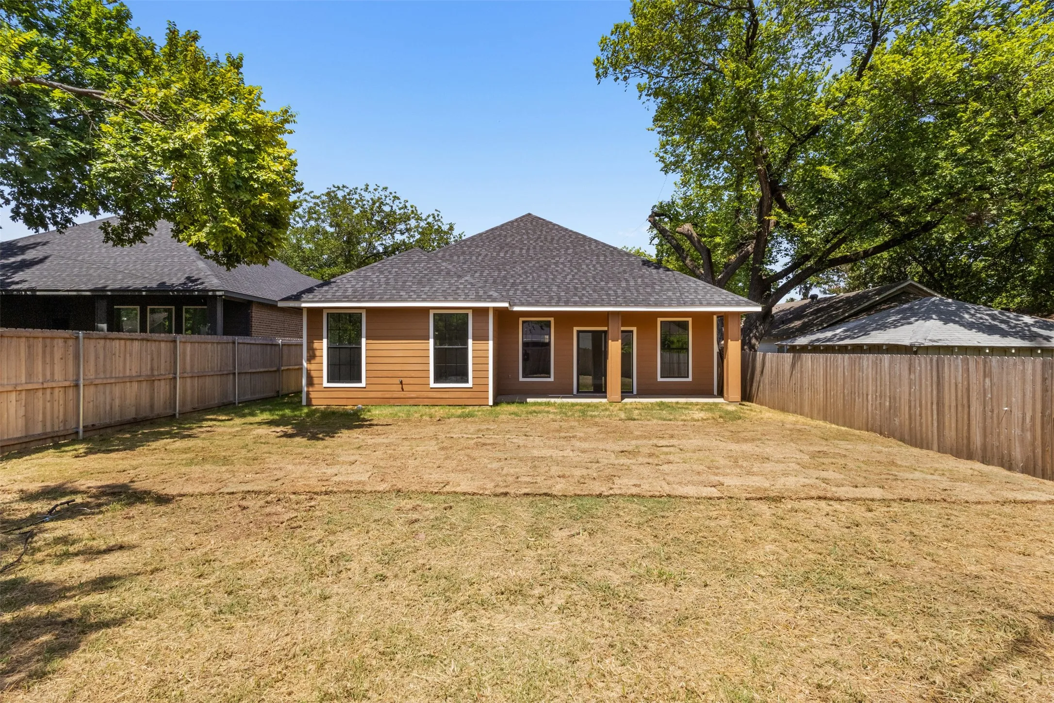 Single Family Residence For Sale in Dallas County , 2618 Seevers Avenue, Dallas, Texas 75216, 4 Bedroom, 2 Bathroom, 2 Garage spaces, 1,914 Sqft, built in 2026, mls#21340134, Real Estate Agent in Dallas, Homes For Sale in Dallas county, Homes For Sale in Dallas, Realtor in Dallas Texas, Real Estate Brokerage Independent Realty Texas, Luminita Cordes Realtor