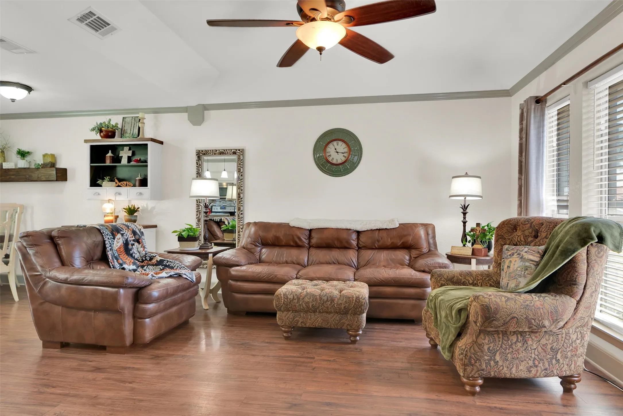 Single Family Residence For Sale in Grayson County , 3118 Richelieu Drive, Sherman, Texas 75090, 2 Bedroom, 2 Bathroom, 2 Garage spaces, 1,214 Sqft, built in 1983, mls#21340120, Real Estate Agent in Sherman, Homes For Sale in Grayson county, Homes For Sale in Sherman, Realtor in Sherman Texas, Real Estate Brokerage Independent Realty Texas, Luminita Cordes Realtor