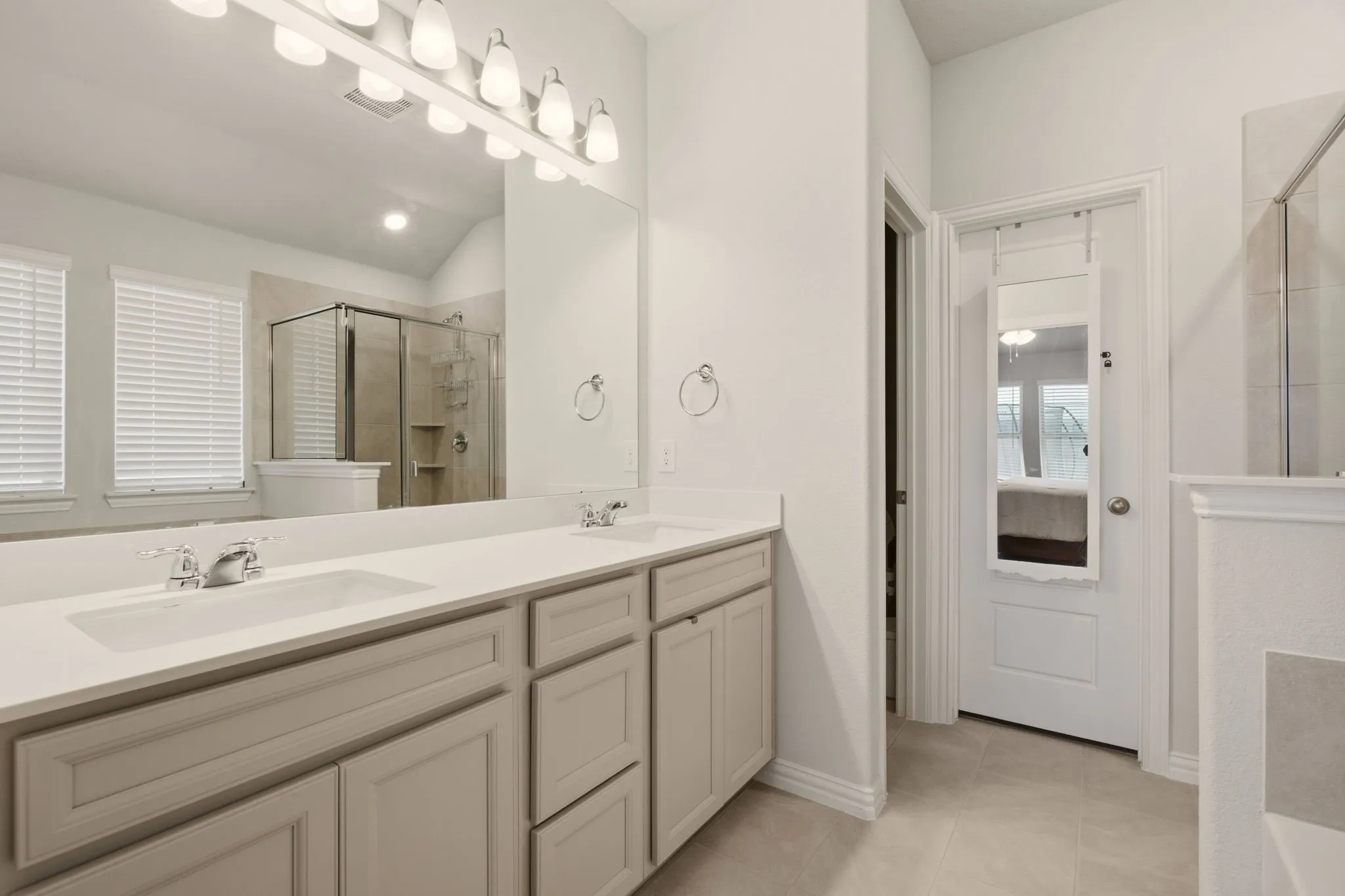 Single Family Residence For Sale in Collin County , 500 Thorn Creek Drive, Anna, Texas 75409, 3 Bedroom, 2 Bathroom, 2 Garage spaces, 1,667 Sqft, built in 2025, mls#21340096, Real Estate Agent in Anna, Homes For Sale in Collin county, Homes For Sale in Anna, Realtor in Anna Texas, Real Estate Brokerage Independent Realty Texas, Luminita Cordes Realtor