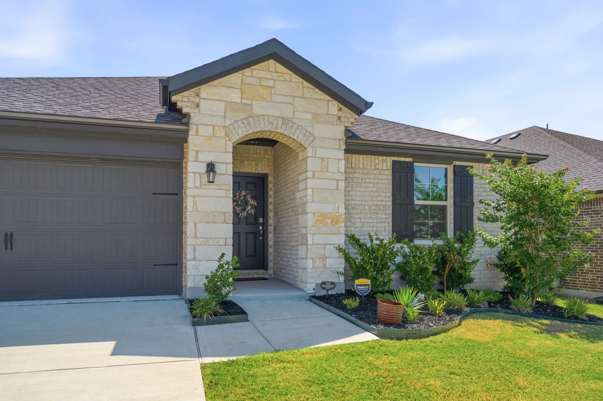 Single Family Residence For Sale in Collin County , 500 Thorn Creek Drive, Anna, Texas 75409, 3 Bedroom, 2 Bathroom, 2 Garage spaces, 1,667 Sqft, built in 2025, mls#21340096, Real Estate Agent in Anna, Homes For Sale in Collin county, Homes For Sale in Anna, Realtor in Anna Texas, Real Estate Brokerage Independent Realty Texas, Luminita Cordes Realtor
