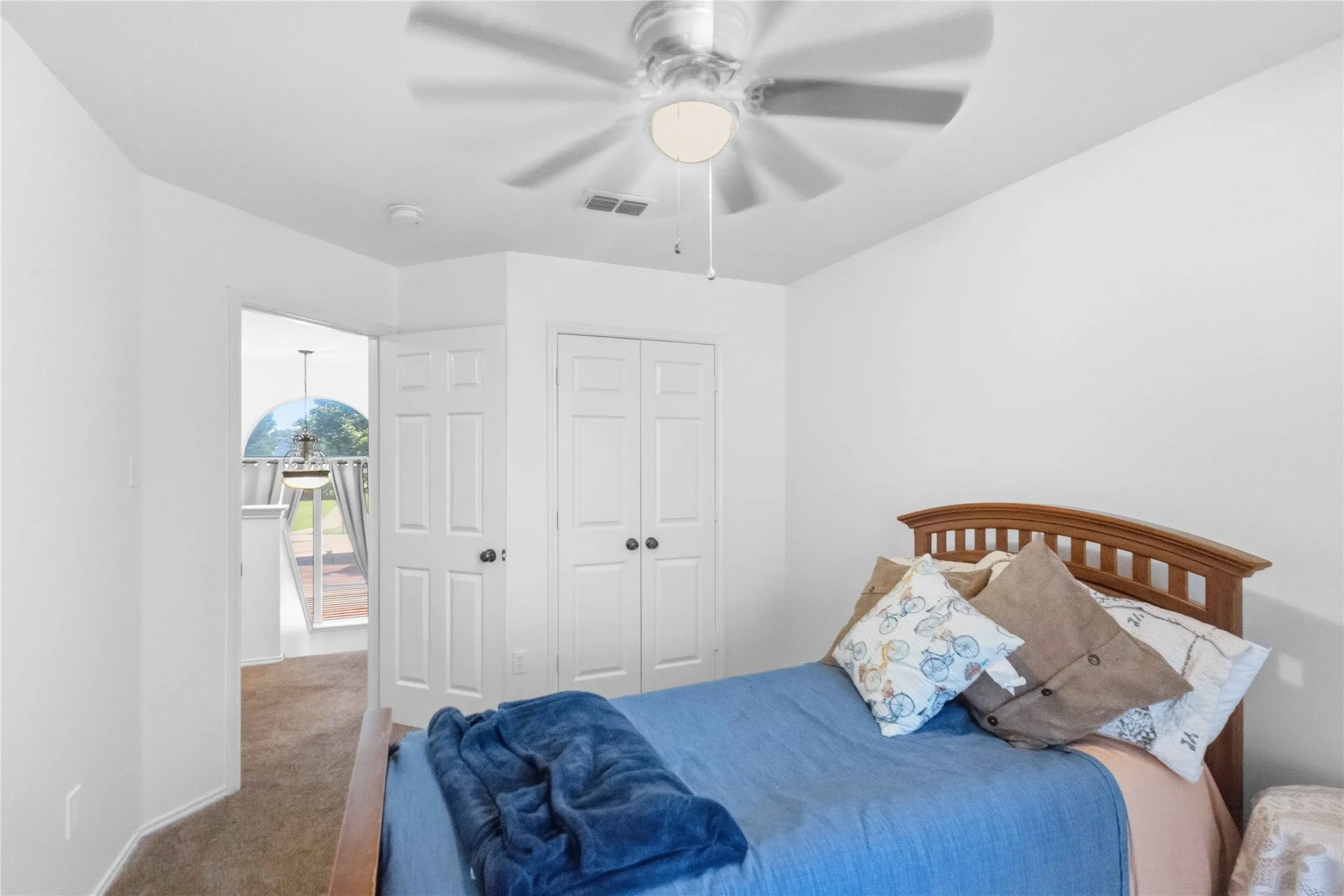 Single Family Residence For Sale in Dallas County , 908 Chauvin Drive, Cedar Hill, Texas 75104, 4 Bedroom, 3 Bathroom, 2 Garage spaces, 2,248 Sqft, built in 1993, mls#21338885, Real Estate Agent in Cedar Hill, Homes For Sale in Dallas county, Homes For Sale in Cedar Hill, Realtor in Cedar Hill Texas, Real Estate Brokerage Independent Realty Texas, Luminita Cordes Realtor