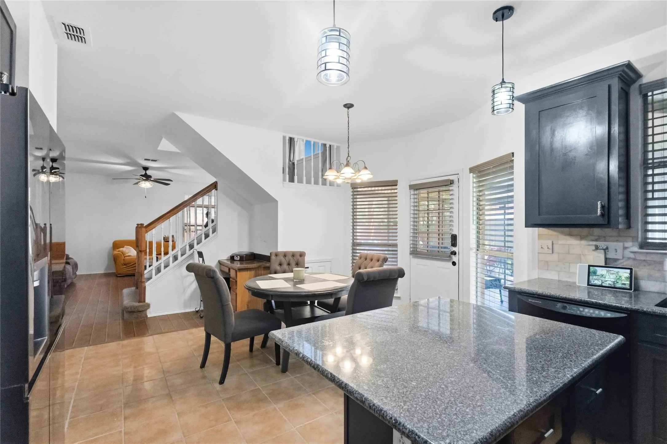 Single Family Residence For Sale in Dallas County , 908 Chauvin Drive, Cedar Hill, Texas 75104, 4 Bedroom, 3 Bathroom, 2 Garage spaces, 2,248 Sqft, built in 1993, mls#21338885, Real Estate Agent in Cedar Hill, Homes For Sale in Dallas county, Homes For Sale in Cedar Hill, Realtor in Cedar Hill Texas, Real Estate Brokerage Independent Realty Texas, Luminita Cordes Realtor