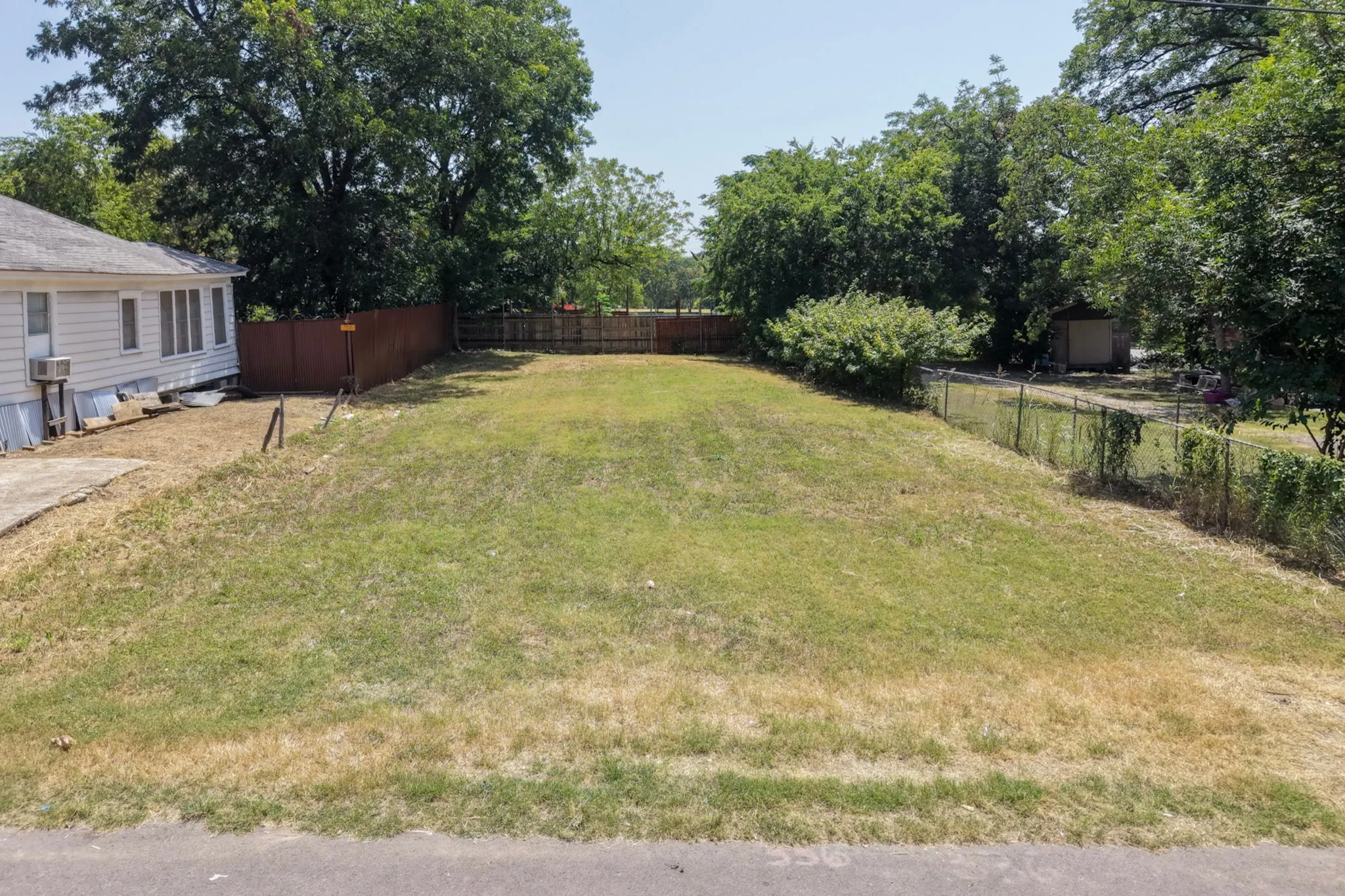 Unimproved Land For Sale in Dallas County , 336 Leads Street, Dallas, Texas 75203, 0, 0, Garage spaces, 0 Sqft, built in 0, Price $125,000, mls#21340201, Real Estate Agent in Dallas, Homes For Sale in Dallas county, Homes For Sale in Dallas, Realtor in Dallas Texas, Real Estate Brokerage Independent Realty Texas, Luminita Cordes Realtor