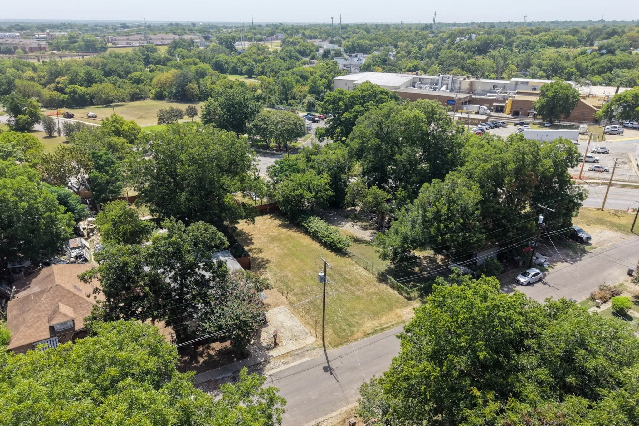 Unimproved Land For Sale in Dallas County , 336 Leads Street, Dallas, Texas 75203, 0, 0, Garage spaces, 0 Sqft, built in 0, Price $125,000, mls#21340201, Real Estate Agent in Dallas, Homes For Sale in Dallas county, Homes For Sale in Dallas, Realtor in Dallas Texas, Real Estate Brokerage Independent Realty Texas, Luminita Cordes Realtor
