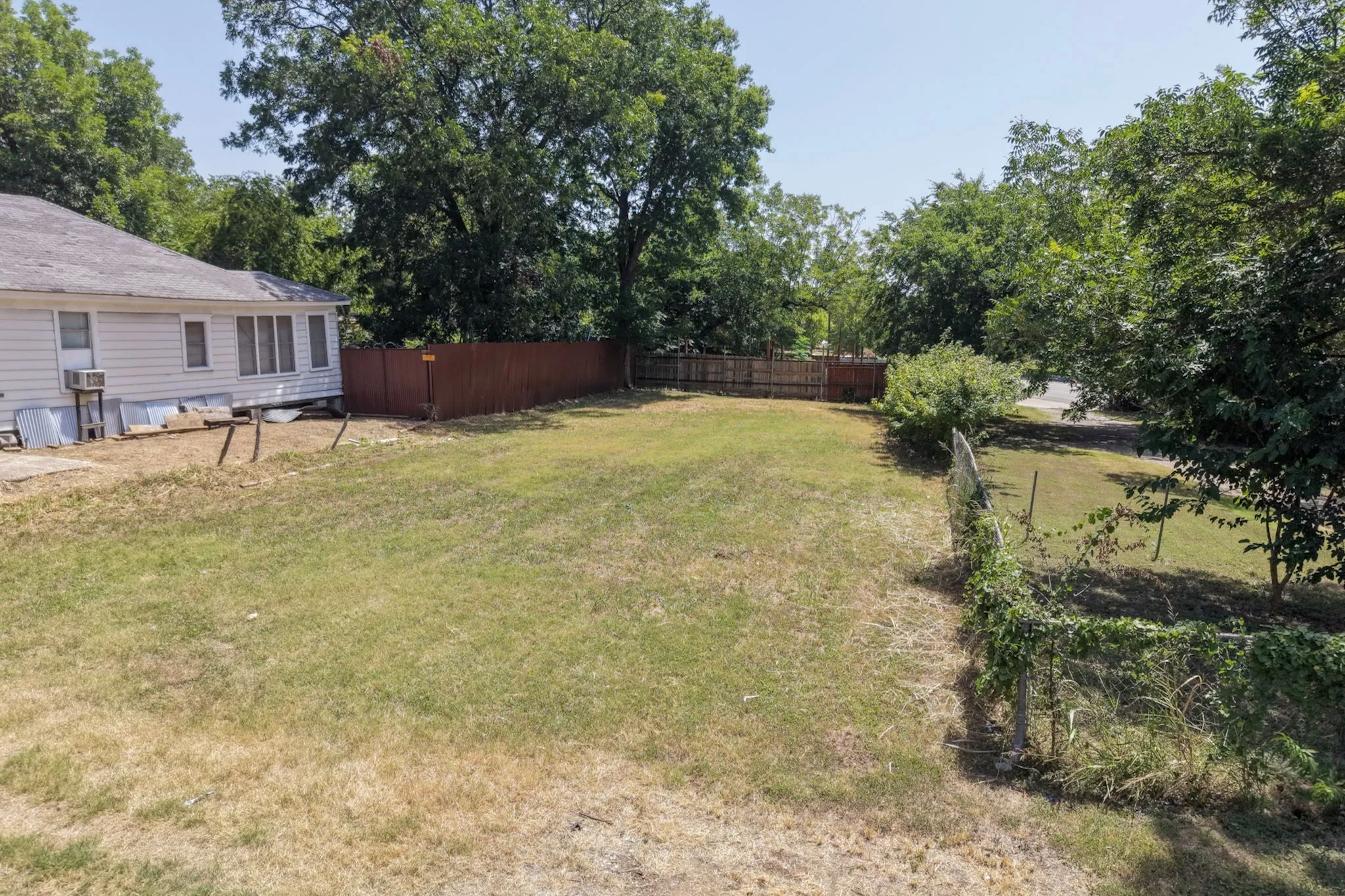 Unimproved Land For Sale in Dallas County , 336 Leads Street, Dallas, Texas 75203, 0, 0, Garage spaces, 0 Sqft, built in 0, Price $125,000, mls#21340201, Real Estate Agent in Dallas, Homes For Sale in Dallas county, Homes For Sale in Dallas, Realtor in Dallas Texas, Real Estate Brokerage Independent Realty Texas, Luminita Cordes Realtor