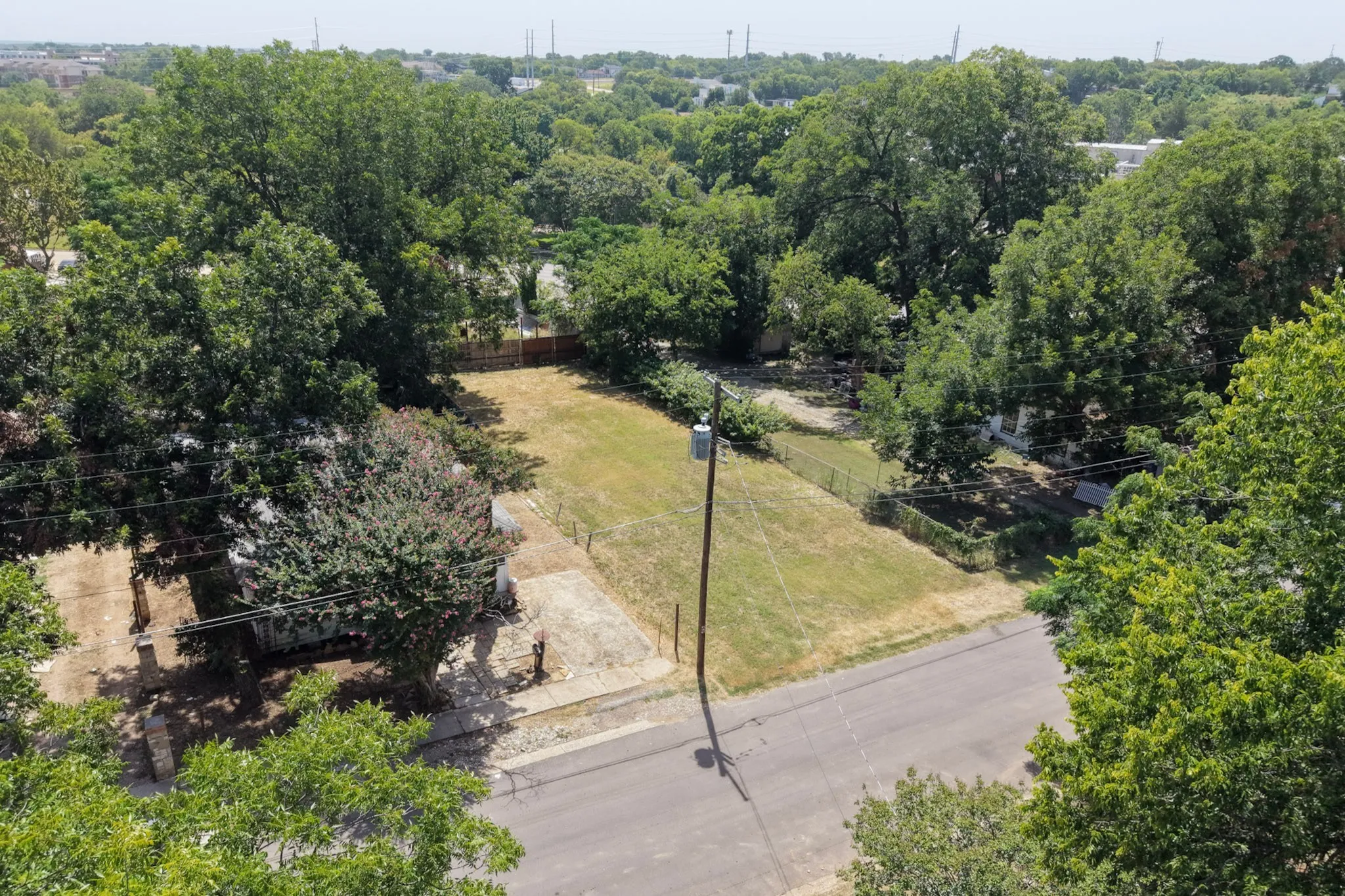 Unimproved Land For Sale in Dallas County , 336 Leads Street, Dallas, Texas 75203, 0, 0, Garage spaces, 0 Sqft, built in 0, Price $125,000, mls#21340201, Real Estate Agent in Dallas, Homes For Sale in Dallas county, Homes For Sale in Dallas, Realtor in Dallas Texas, Real Estate Brokerage Independent Realty Texas, Luminita Cordes Realtor