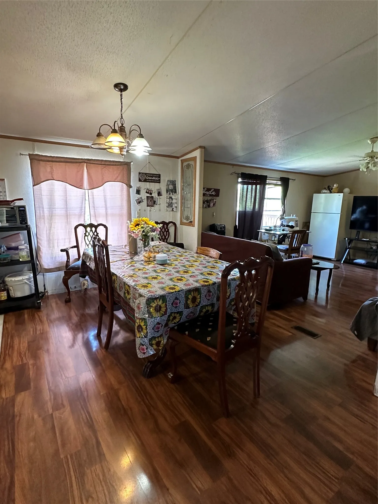 Mobile Home For Sale in Collin County , 18837 Mona Drive, Nevada, Texas 75173, 5 Bedroom, 2 Bathroom, Garage spaces, 2,016 Sqft, built in 2000, mls#21335732, Real Estate Agent in Nevada, Homes For Sale in Collin county, Homes For Sale in Nevada, Realtor in Nevada Texas, Real Estate Brokerage Independent Realty Texas, Luminita Cordes Realtor