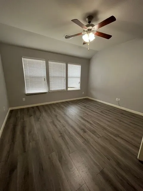 Single Family Residence For Sale in Kaufman County , 4665 Elderberry Street, Forney, Texas 75126, 3 Bedroom, 2 Bathroom, 2 Garage spaces, 1,860 Sqft, built in 2016, mls#21340248, Real Estate Agent in Forney, Homes For Sale in Kaufman county, Homes For Sale in Forney, Realtor in Forney Texas, Real Estate Brokerage Independent Realty Texas, Luminita Cordes Realtor