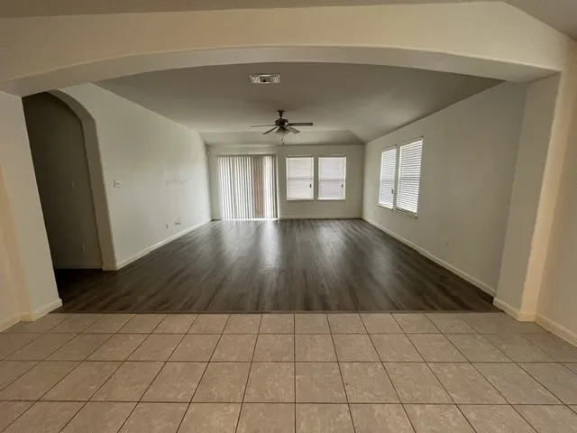 Single Family Residence For Sale in Kaufman County , 4665 Elderberry Street, Forney, Texas 75126, 3 Bedroom, 2 Bathroom, 2 Garage spaces, 1,860 Sqft, built in 2016, mls#21340248, Real Estate Agent in Forney, Homes For Sale in Kaufman county, Homes For Sale in Forney, Realtor in Forney Texas, Real Estate Brokerage Independent Realty Texas, Luminita Cordes Realtor