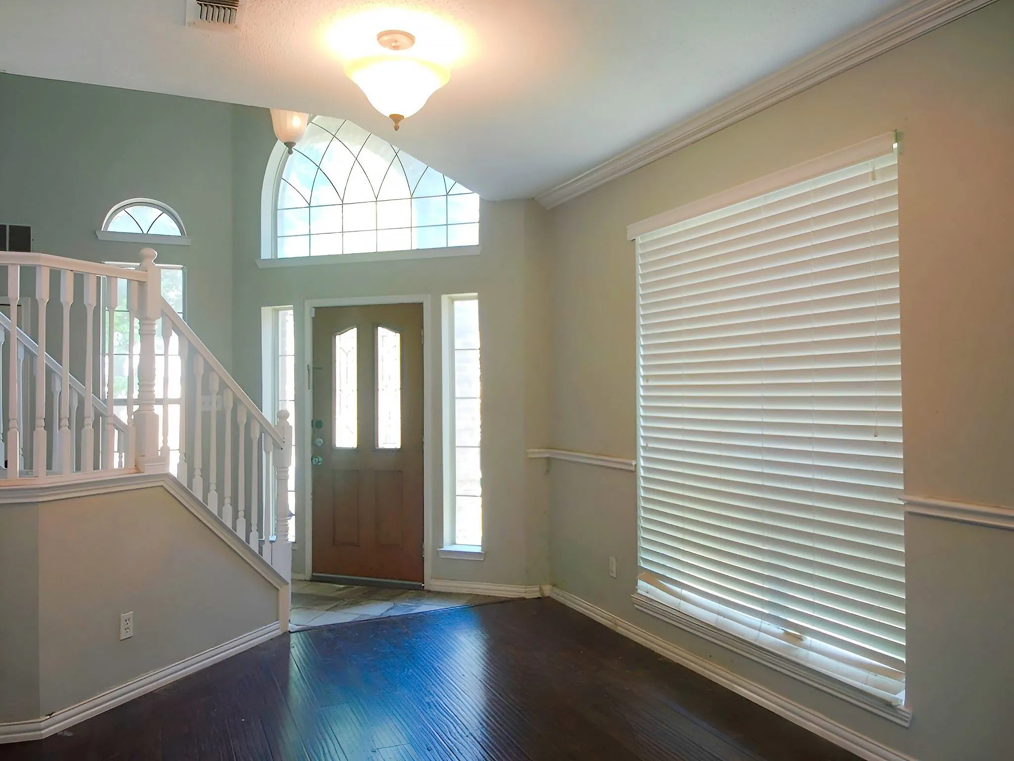 Single Family Residence For Sale in Tarrant County , 7433 Buckskin Court, Fort Worth, Texas 76137, 4 Bedroom, 3 Bathroom, 2 Garage spaces, 2,080 Sqft, built in 1994, mls#21339871, Real Estate Agent in Fort Worth, Homes For Sale in Tarrant county, Homes For Sale in Fort Worth, Realtor in Fort Worth Texas, Real Estate Brokerage Independent Realty Texas, Luminita Cordes Realtor