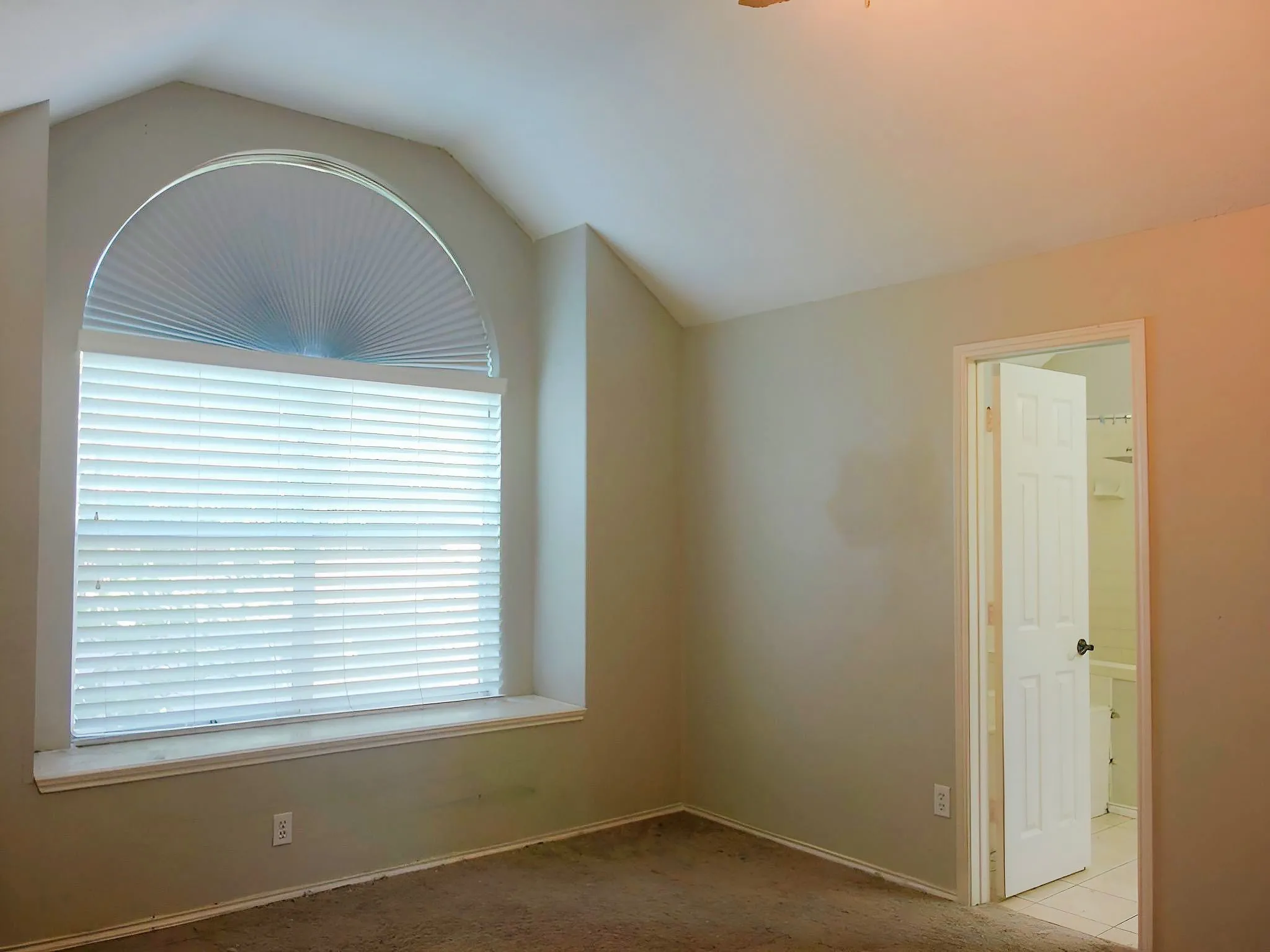 Single Family Residence For Sale in Tarrant County , 7433 Buckskin Court, Fort Worth, Texas 76137, 4 Bedroom, 3 Bathroom, 2 Garage spaces, 2,080 Sqft, built in 1994, mls#21339871, Real Estate Agent in Fort Worth, Homes For Sale in Tarrant county, Homes For Sale in Fort Worth, Realtor in Fort Worth Texas, Real Estate Brokerage Independent Realty Texas, Luminita Cordes Realtor