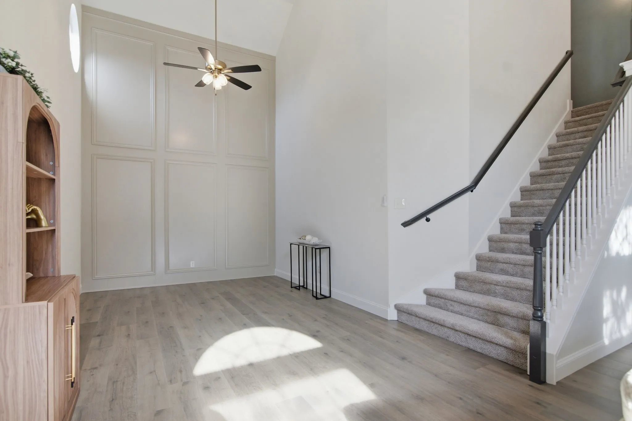 Single Family Residence For Sale in Tarrant County , 2929 Everest Drive, Bedford, Texas 76021, 3 Bedroom, 2 Bathroom, 2 Garage spaces, 1,678 Sqft, built in 1995, mls#21322331, Real Estate Agent in Bedford, Homes For Sale in Tarrant county, Homes For Sale in Bedford, Realtor in Bedford Texas, Real Estate Brokerage Independent Realty Texas, Luminita Cordes Realtor