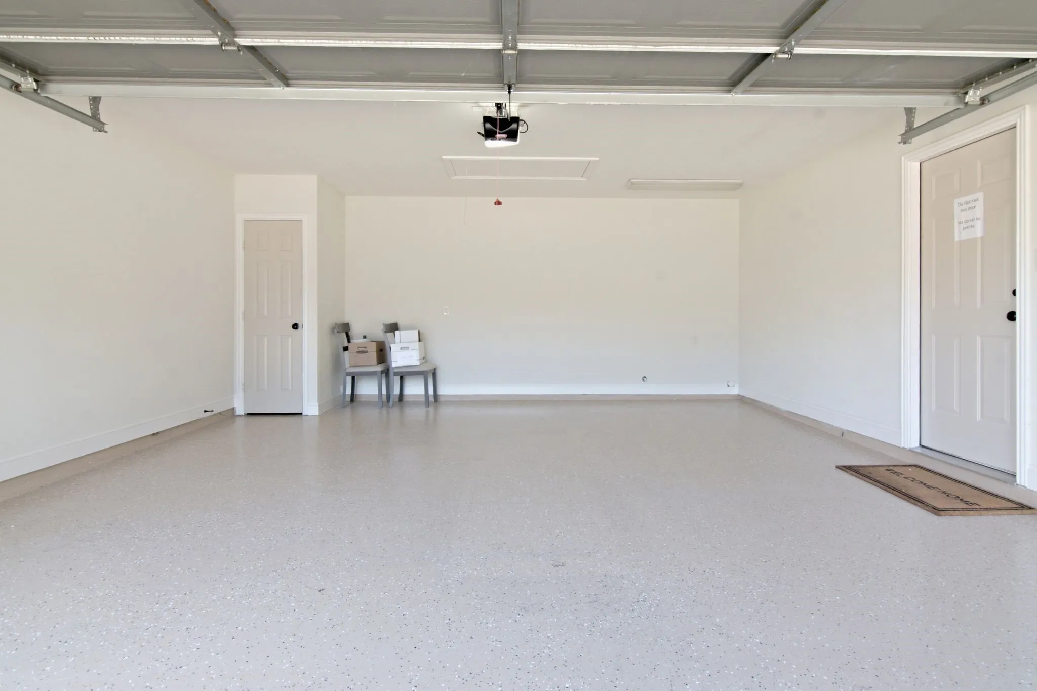Single Family Residence For Sale in Tarrant County , 2929 Everest Drive, Bedford, Texas 76021, 3 Bedroom, 2 Bathroom, 2 Garage spaces, 1,678 Sqft, built in 1995, mls#21322331, Real Estate Agent in Bedford, Homes For Sale in Tarrant county, Homes For Sale in Bedford, Realtor in Bedford Texas, Real Estate Brokerage Independent Realty Texas, Luminita Cordes Realtor