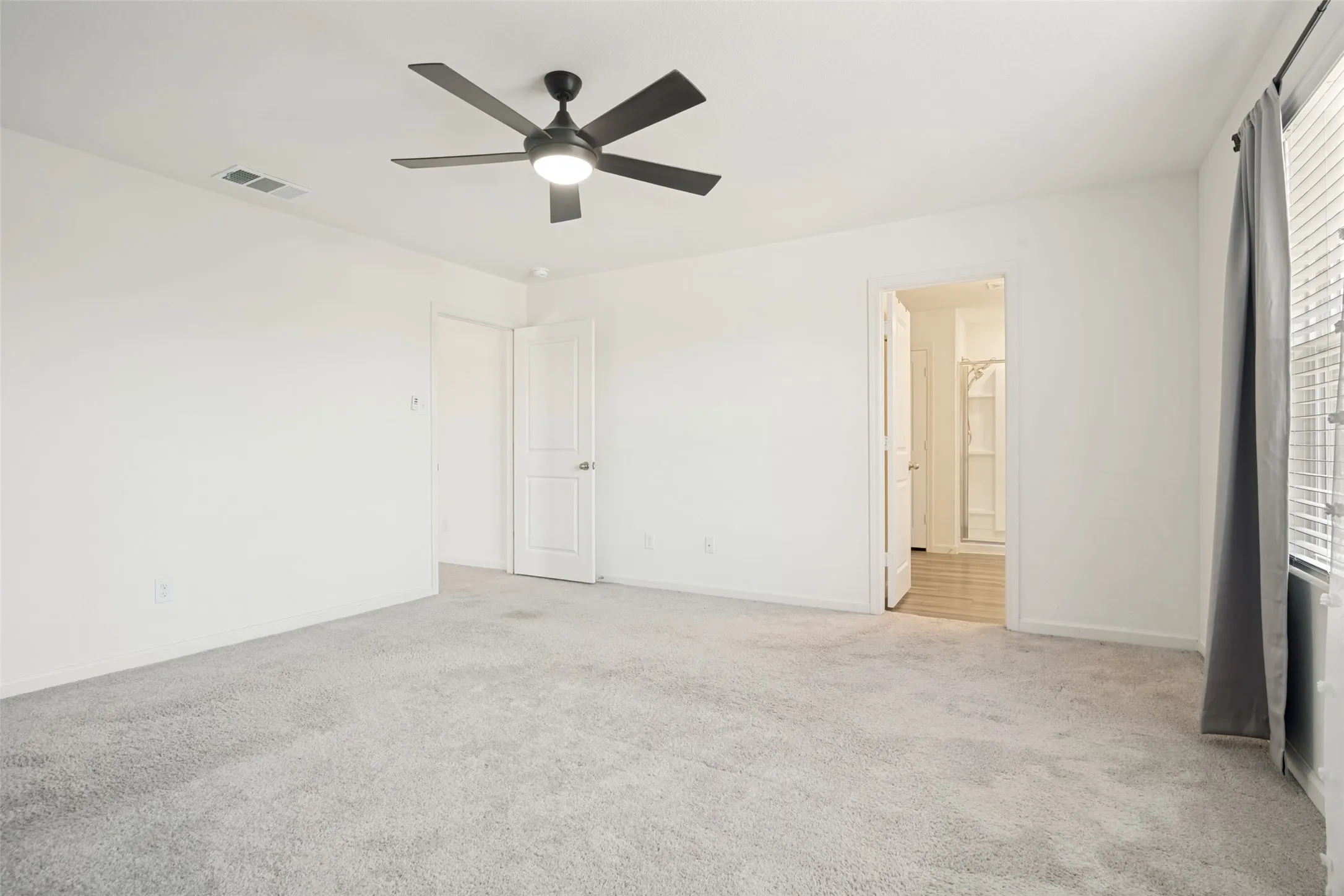 Single Family Residence For Sale in Collin County , 601 Colgate Circle, Princeton, Texas 75407, 5 Bedroom, 3 Bathroom, 2 Garage spaces, 2,616 Sqft, built in 2022, mls#21339075, Real Estate Agent in Princeton, Homes For Sale in Collin county, Homes For Sale in Princeton, Realtor in Princeton Texas, Real Estate Brokerage Independent Realty Texas, Luminita Cordes Realtor