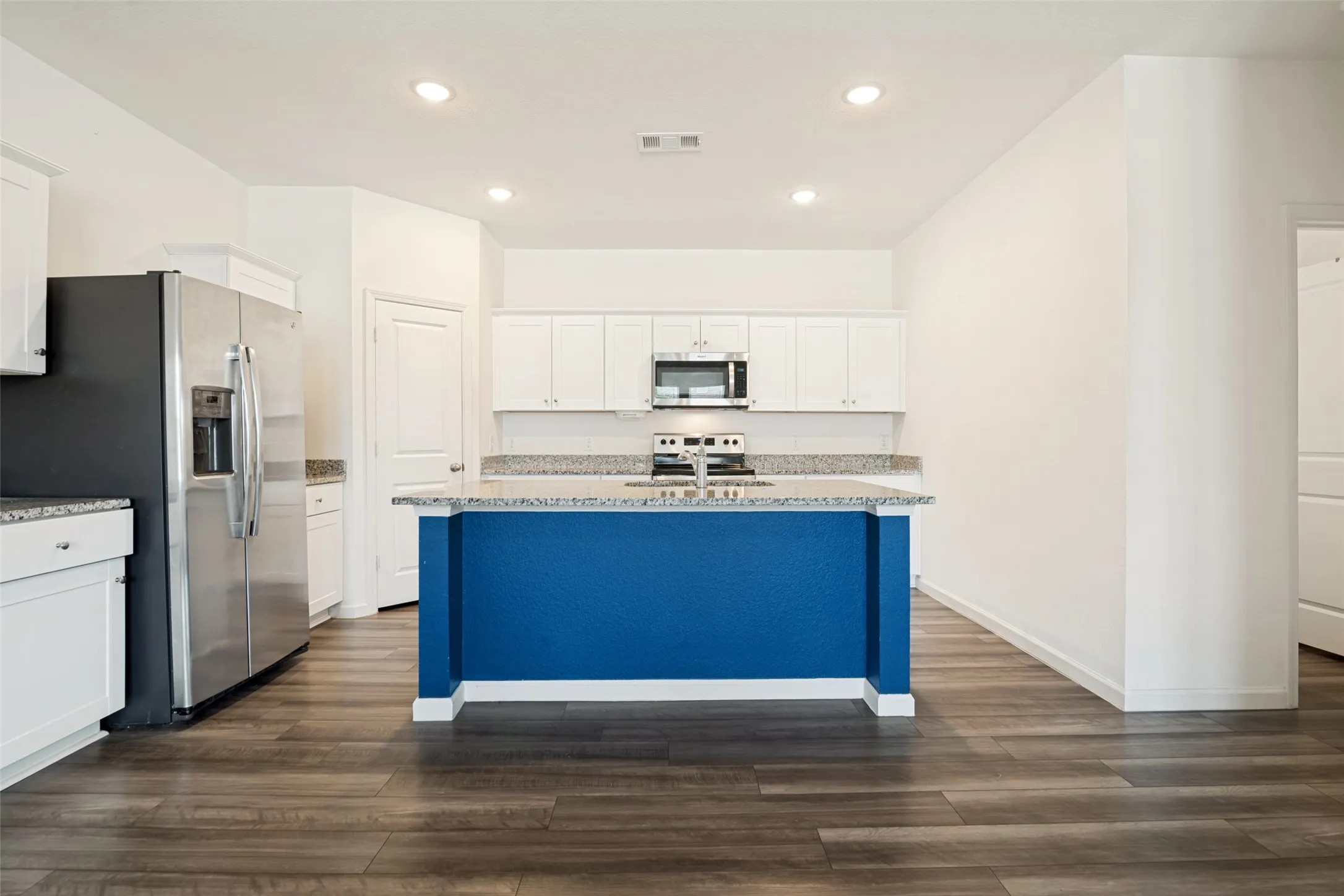 Single Family Residence For Sale in Collin County , 601 Colgate Circle, Princeton, Texas 75407, 5 Bedroom, 3 Bathroom, 2 Garage spaces, 2,616 Sqft, built in 2022, mls#21339075, Real Estate Agent in Princeton, Homes For Sale in Collin county, Homes For Sale in Princeton, Realtor in Princeton Texas, Real Estate Brokerage Independent Realty Texas, Luminita Cordes Realtor