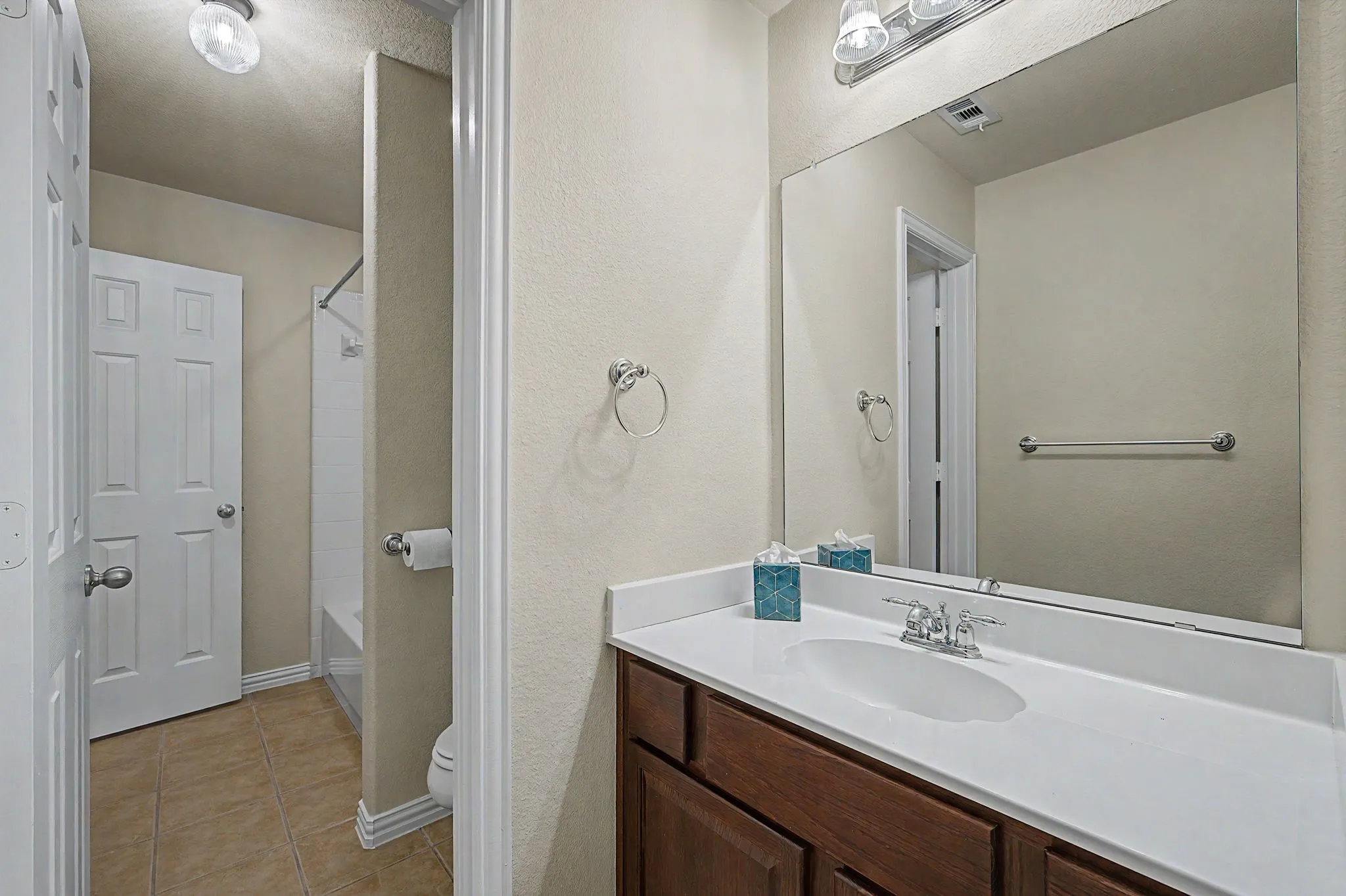 jack and Jill bathroom
