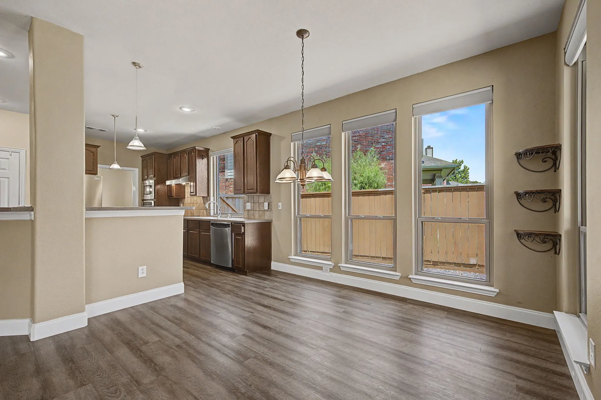 Nicely sized breakfast area, perfect for any shape table, and tons of windows equipped with motorized shades