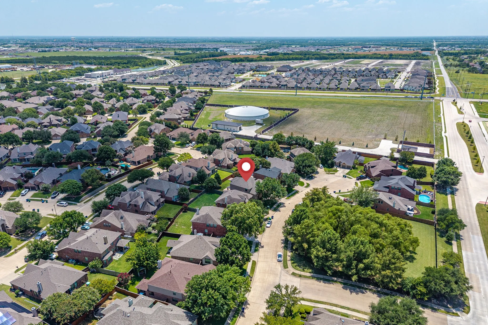 Ben Payne will take you straight to the service road of I30 for easy access to the highway