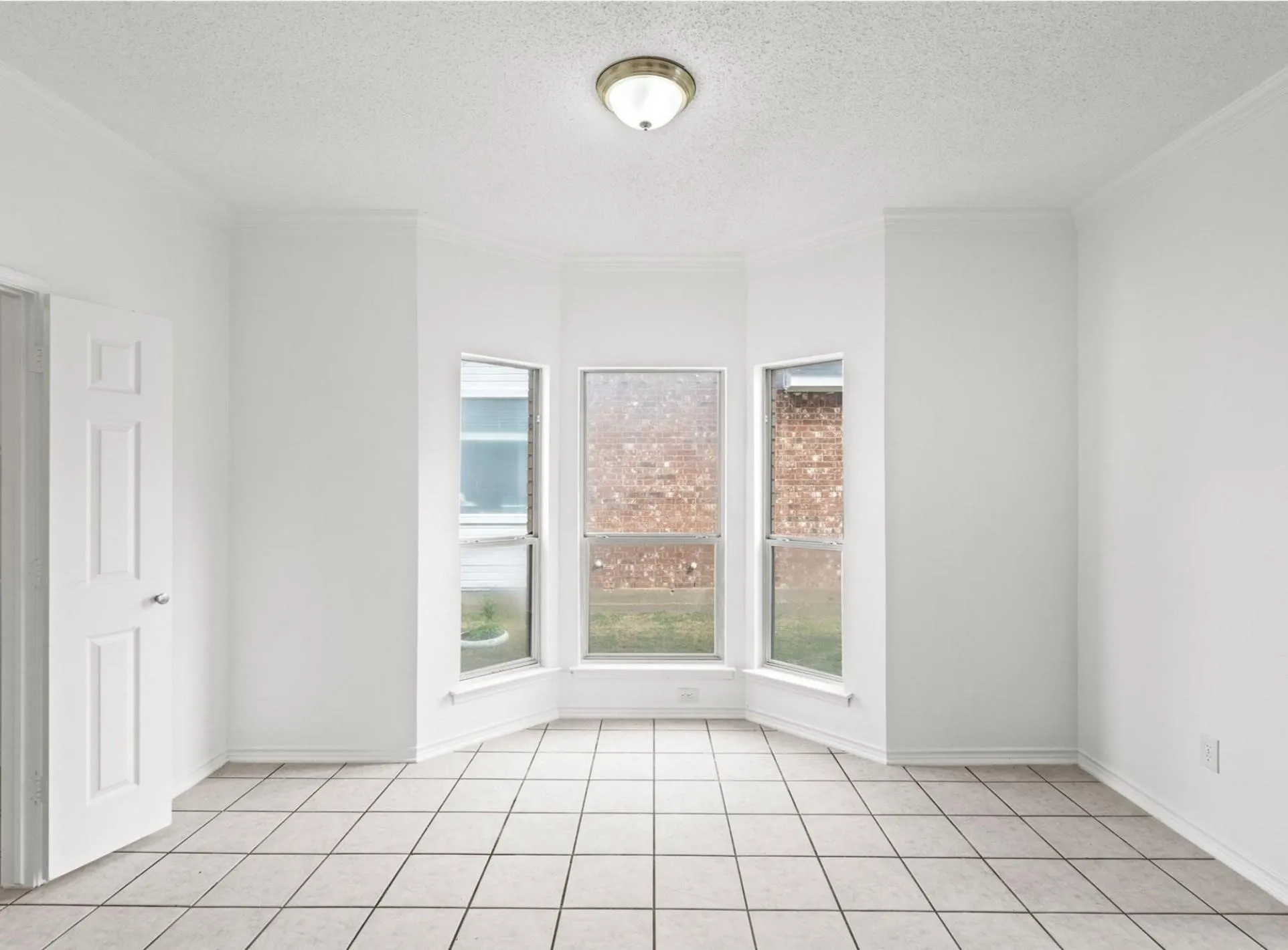 Single Family Residence For Rent in Dallas County , 2922 Tree Line Road, Garland, Texas 75040, 4 Bedroom, 3 Bathroom, 2 Garage spaces, 2,518 Sqft, built in 1999, mls#21338788, Real Estate Agent in Garland, Homes For Rent in Dallas county, Homes For Rent in Garland, Realtor in Garland Texas, Real Estate Brokerage Independent Realty Texas, Luminita Cordes Realtor