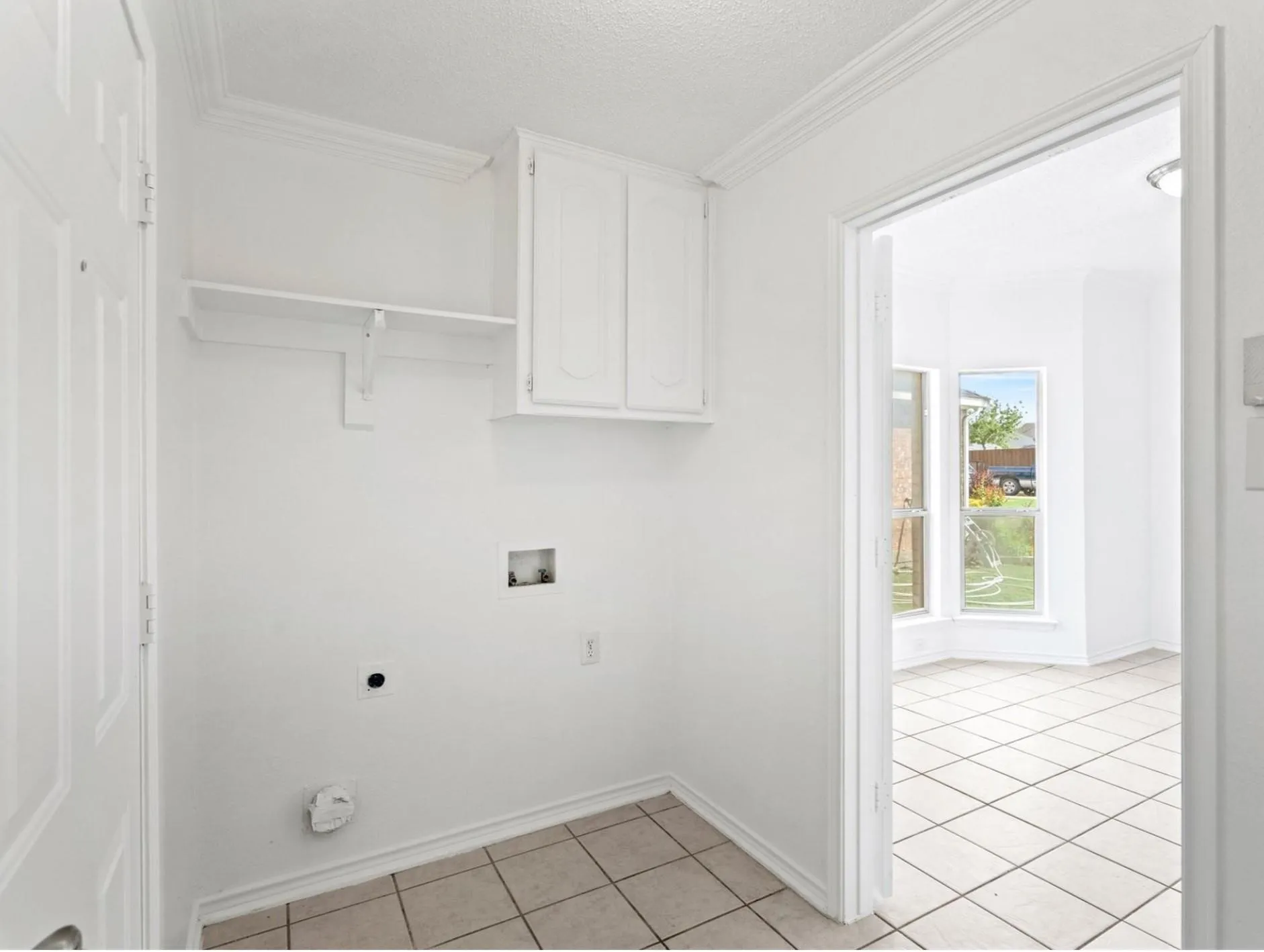 Single Family Residence For Rent in Dallas County , 2922 Tree Line Road, Garland, Texas 75040, 4 Bedroom, 3 Bathroom, 2 Garage spaces, 2,518 Sqft, built in 1999, mls#21338788, Real Estate Agent in Garland, Homes For Rent in Dallas county, Homes For Rent in Garland, Realtor in Garland Texas, Real Estate Brokerage Independent Realty Texas, Luminita Cordes Realtor