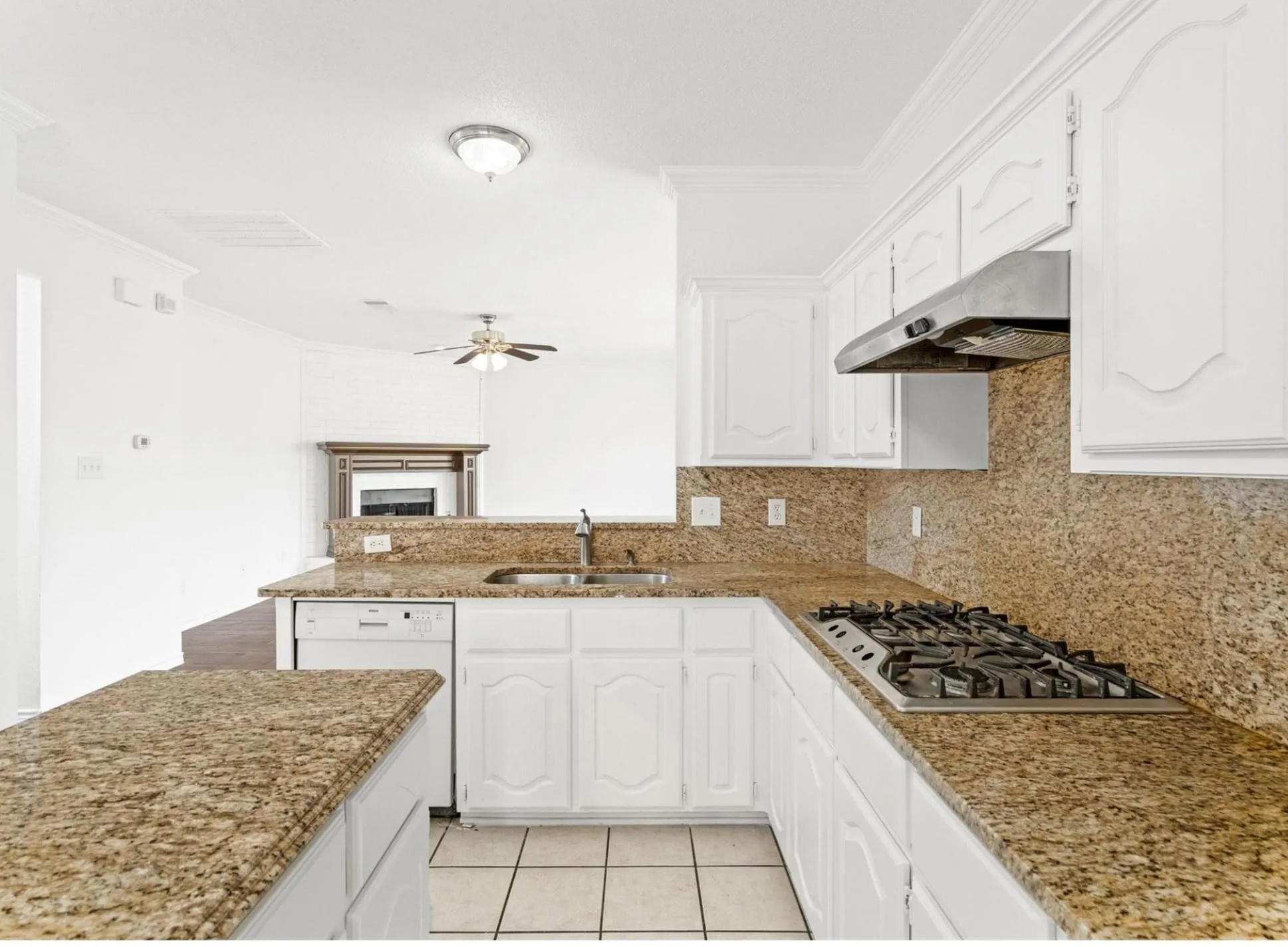 Single Family Residence For Rent in Dallas County , 2922 Tree Line Road, Garland, Texas 75040, 4 Bedroom, 3 Bathroom, 2 Garage spaces, 2,518 Sqft, built in 1999, mls#21338788, Real Estate Agent in Garland, Homes For Rent in Dallas county, Homes For Rent in Garland, Realtor in Garland Texas, Real Estate Brokerage Independent Realty Texas, Luminita Cordes Realtor