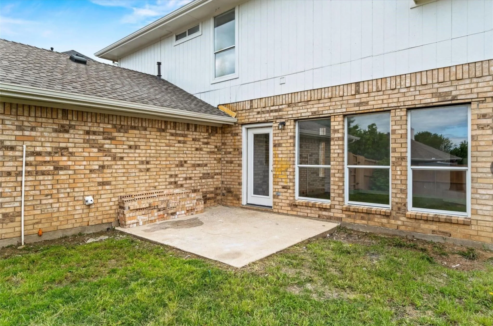 Single Family Residence For Rent in Dallas County , 2922 Tree Line Road, Garland, Texas 75040, 4 Bedroom, 3 Bathroom, 2 Garage spaces, 2,518 Sqft, built in 1999, mls#21338788, Real Estate Agent in Garland, Homes For Rent in Dallas county, Homes For Rent in Garland, Realtor in Garland Texas, Real Estate Brokerage Independent Realty Texas, Luminita Cordes Realtor