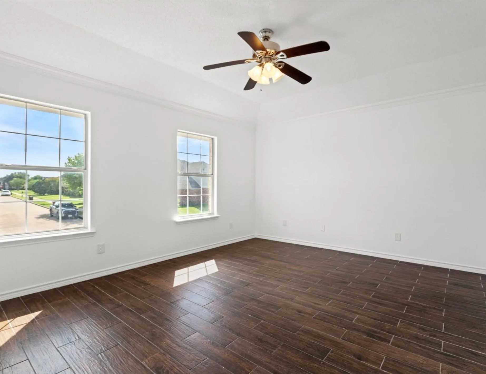 Single Family Residence For Rent in Dallas County , 2922 Tree Line Road, Garland, Texas 75040, 4 Bedroom, 3 Bathroom, 2 Garage spaces, 2,518 Sqft, built in 1999, mls#21338788, Real Estate Agent in Garland, Homes For Rent in Dallas county, Homes For Rent in Garland, Realtor in Garland Texas, Real Estate Brokerage Independent Realty Texas, Luminita Cordes Realtor