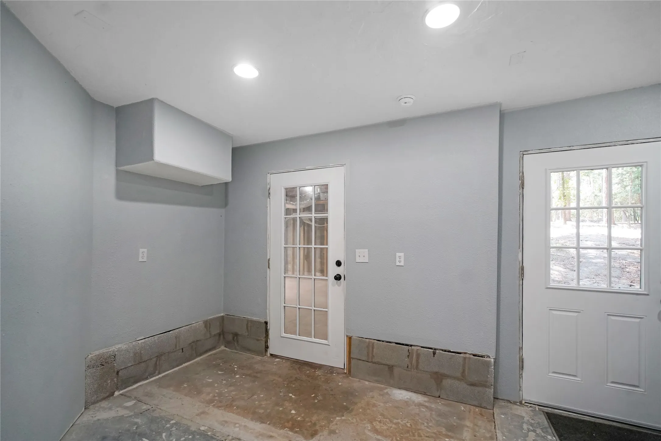Single Family Residence For Sale in Wood County , 2228 W Holly Trail, Holly Lake Ranch, Texas 75765, 3 Bedroom, 3 Bathroom, 2 Garage spaces, 2,221 Sqft, built in 1985, mls#21339947, Real Estate Agent in Holly Lake Ranch, Homes For Sale in Wood county, Homes For Sale in Holly Lake Ranch, Realtor in Holly Lake Ranch Texas, Real Estate Brokerage Independent Realty Texas, Luminita Cordes Realtor