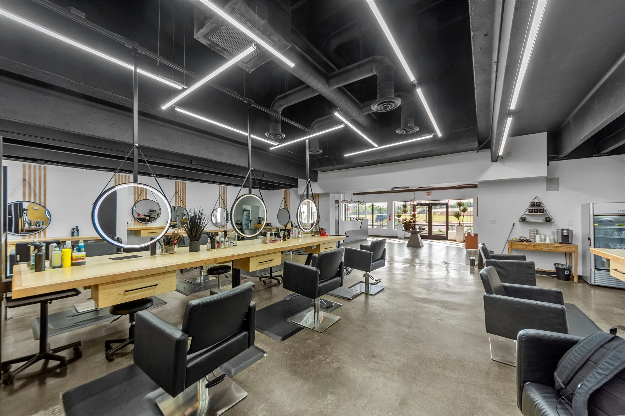 Business For Sale in Tarrant County , 3001 Cooper, Arlington, Texas 76015, 0, 0, Garage spaces, 0 Sqft, built in 1960, Price $2,500,000, mls#21340233, Real Estate Agent in Arlington, Homes For Sale in Tarrant county, Homes For Sale in Arlington, Realtor in Arlington Texas, Real Estate Brokerage Independent Realty Texas, Luminita Cordes Realtor