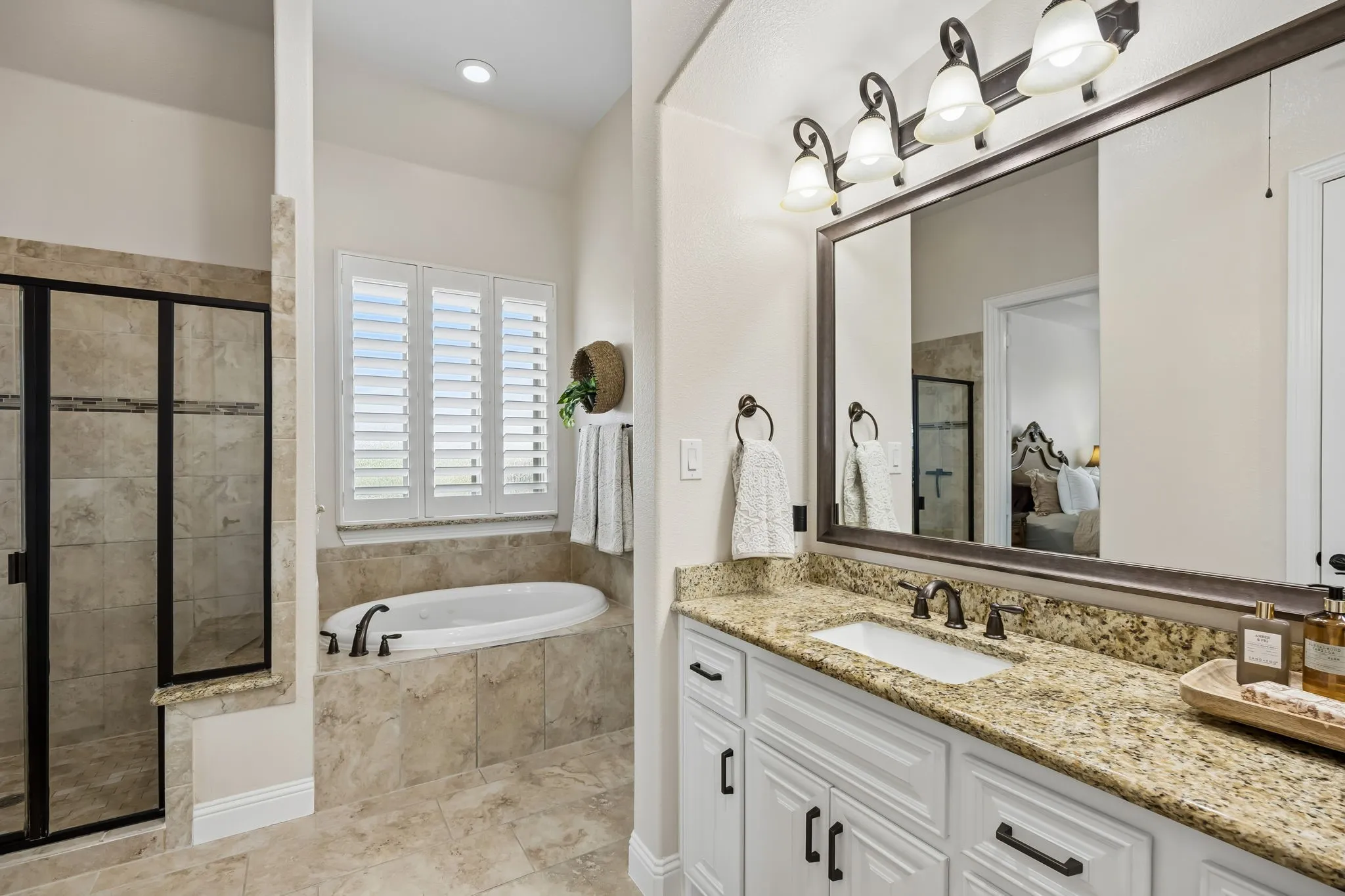 Single Family Residence For Sale in Collin County , 991 Waterview Drive, Prosper, Texas 75078, 4 Bedroom, 3 Bathroom, 3 Garage spaces, 2,668 Sqft, built in 2017, mls#21340135, Real Estate Agent in Prosper, Homes For Sale in Collin county, Homes For Sale in Prosper, Realtor in Prosper Texas, Real Estate Brokerage Independent Realty Texas, Luminita Cordes Realtor