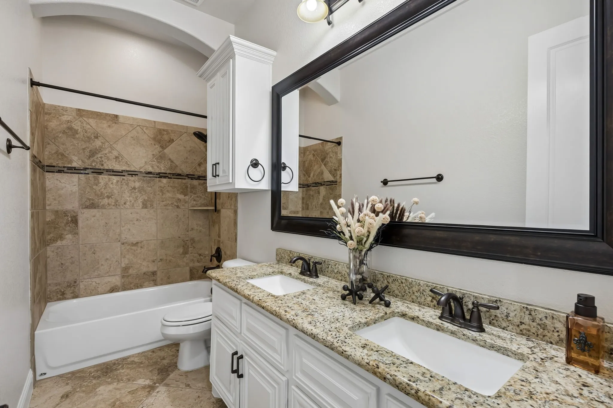 Single Family Residence For Sale in Collin County , 991 Waterview Drive, Prosper, Texas 75078, 4 Bedroom, 3 Bathroom, 3 Garage spaces, 2,668 Sqft, built in 2017, mls#21340135, Real Estate Agent in Prosper, Homes For Sale in Collin county, Homes For Sale in Prosper, Realtor in Prosper Texas, Real Estate Brokerage Independent Realty Texas, Luminita Cordes Realtor