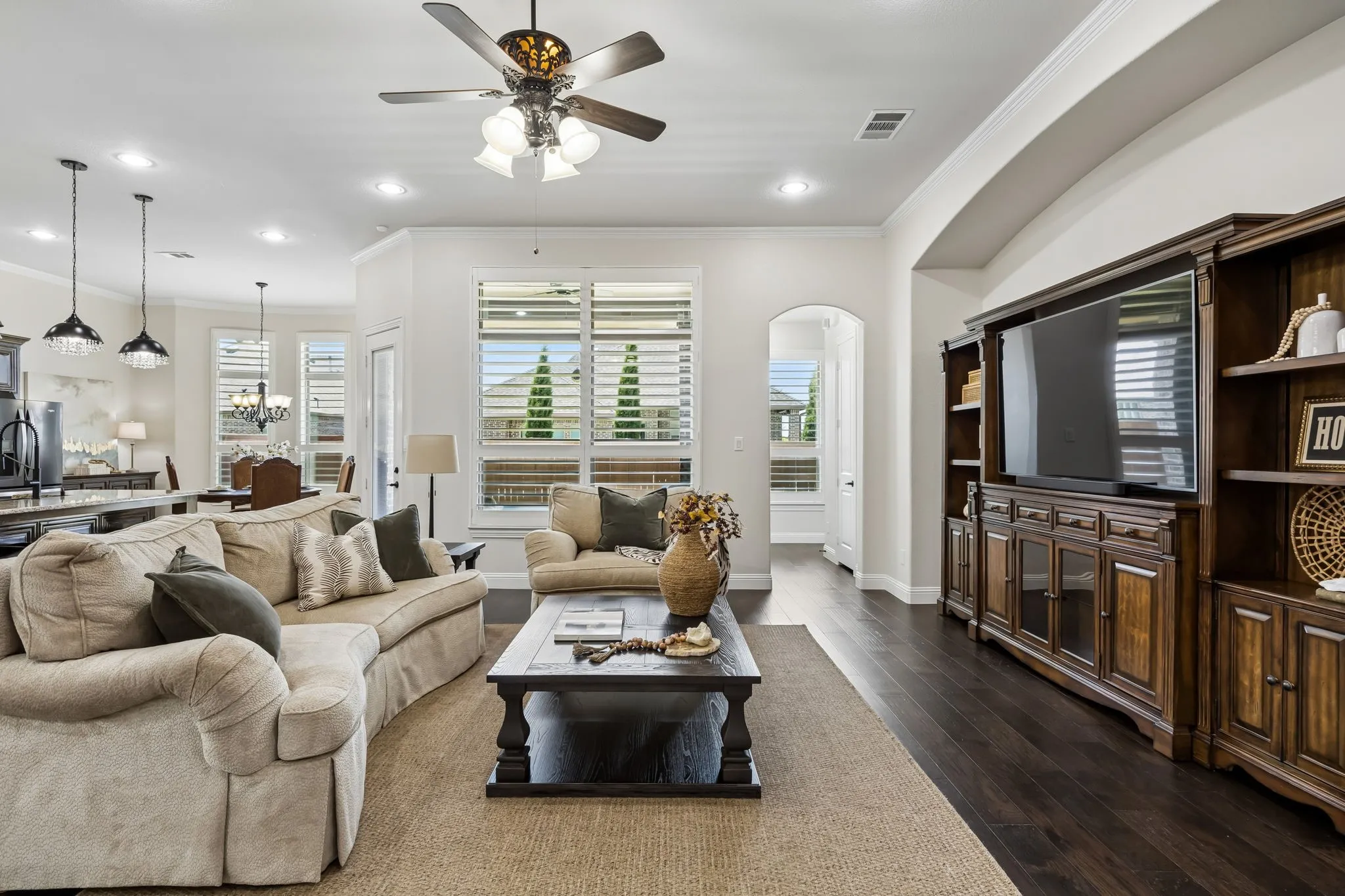 Single Family Residence For Sale in Collin County , 991 Waterview Drive, Prosper, Texas 75078, 4 Bedroom, 3 Bathroom, 3 Garage spaces, 2,668 Sqft, built in 2017, mls#21340135, Real Estate Agent in Prosper, Homes For Sale in Collin county, Homes For Sale in Prosper, Realtor in Prosper Texas, Real Estate Brokerage Independent Realty Texas, Luminita Cordes Realtor