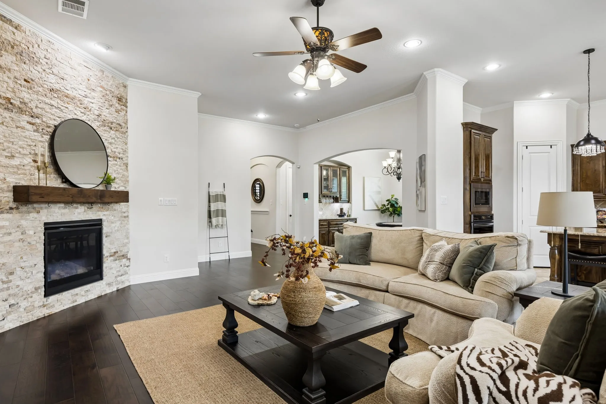 Single Family Residence For Sale in Collin County , 991 Waterview Drive, Prosper, Texas 75078, 4 Bedroom, 3 Bathroom, 3 Garage spaces, 2,668 Sqft, built in 2017, mls#21340135, Real Estate Agent in Prosper, Homes For Sale in Collin county, Homes For Sale in Prosper, Realtor in Prosper Texas, Real Estate Brokerage Independent Realty Texas, Luminita Cordes Realtor