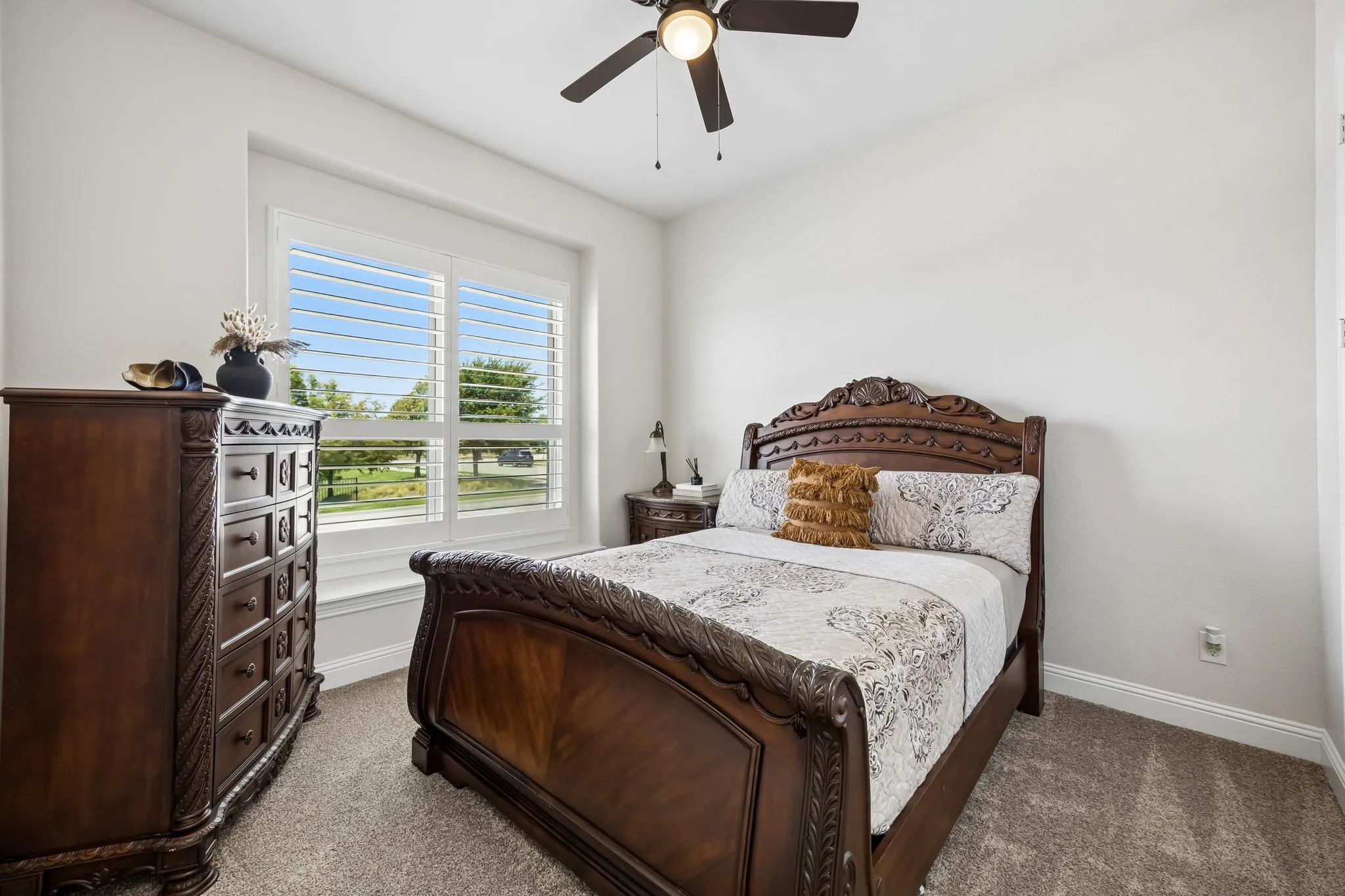 Single Family Residence For Sale in Collin County , 991 Waterview Drive, Prosper, Texas 75078, 4 Bedroom, 3 Bathroom, 3 Garage spaces, 2,668 Sqft, built in 2017, mls#21340135, Real Estate Agent in Prosper, Homes For Sale in Collin county, Homes For Sale in Prosper, Realtor in Prosper Texas, Real Estate Brokerage Independent Realty Texas, Luminita Cordes Realtor