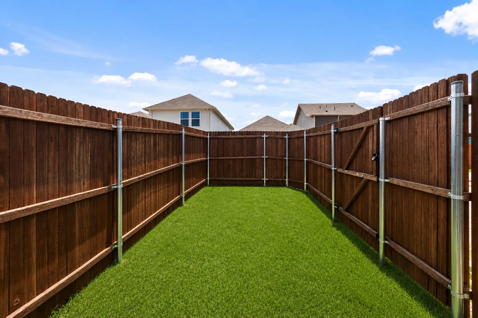 Single Family Residence For Rent in Tarrant County , 3120 Strawberry Farm Lane, Fort Worth, Texas 76140, 3 Bedroom, 2 Bathroom, 1 Garage spaces, 1,200 Sqft, built in 2025, Price $2,250, mls#21340289, Real Estate Agent in Fort Worth, Homes For Rent in Tarrant county, Homes For Rent in Fort Worth, Realtor in Fort Worth Texas, Real Estate Brokerage Independent Realty Texas, Luminita Cordes Realtor