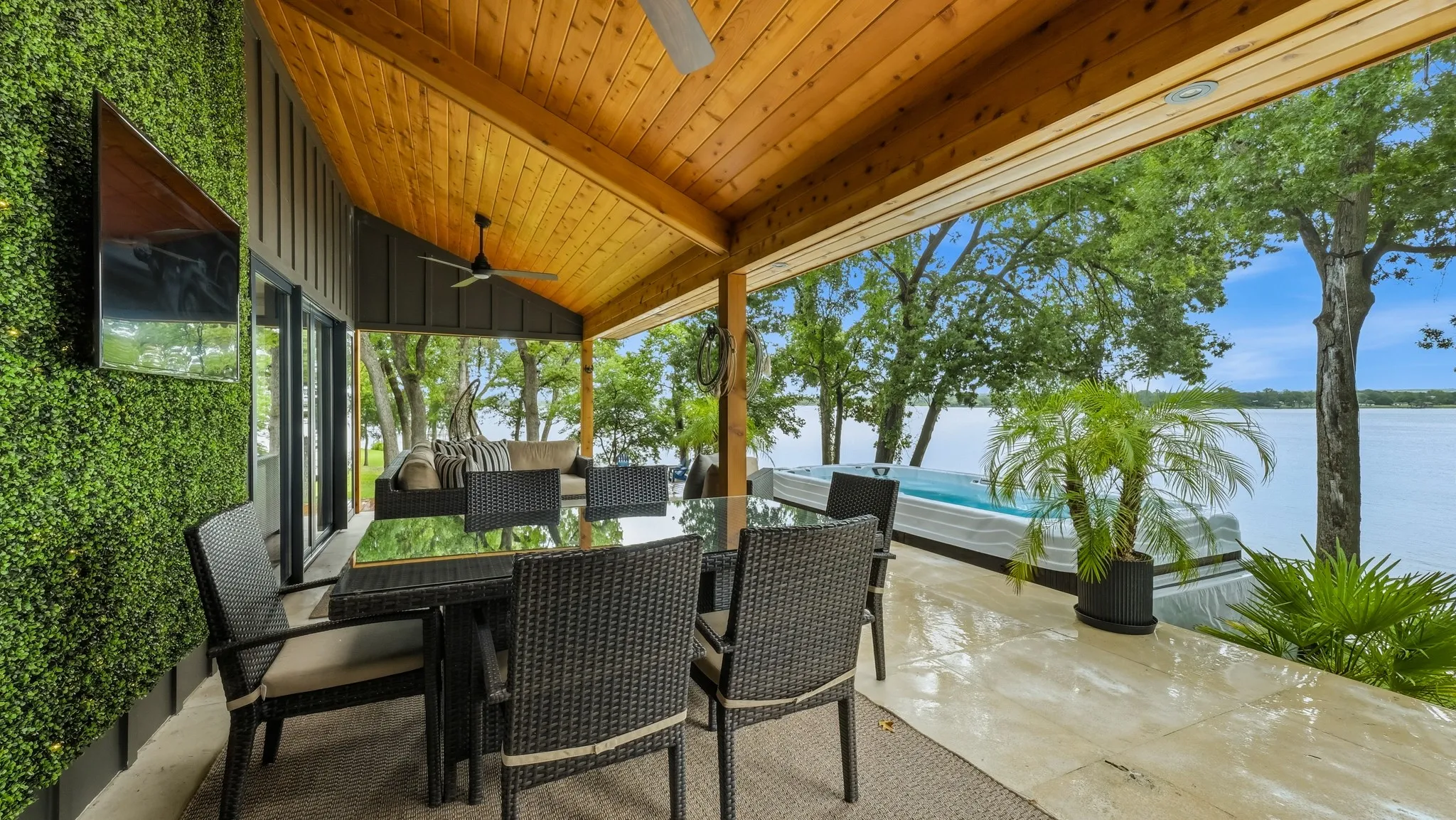 Single Family Residence For Sale in Wise County , 7250 Briar Road, Azle, Texas 76020, 3 Bedroom, 2 Bathroom, 2 Garage spaces, 2,620 Sqft, built in 1977, Price $1,925,000, mls#21340147, Real Estate Agent in Azle, Homes For Sale in Wise county, Homes For Sale in Azle, Realtor in Azle Texas, Real Estate Brokerage Independent Realty Texas, Luminita Cordes Realtor