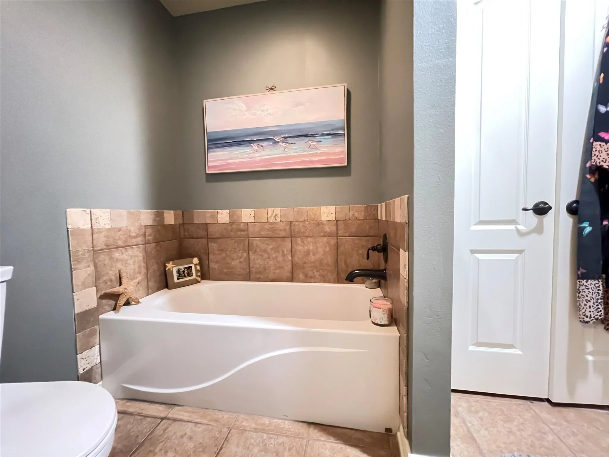 Condominium For Sale in Smith County , 421 W Cumberland Road 701, Tyler, Texas 75703, 2 Bedrooms, 2 Bathrooms, 2 Garage spaces, 1,567 Sqft, built in 2012, Price $276,500, mls#21340299, Real Estate Agent in Tyler, Homes For Sale in Smith county, Homes For Sale in Tyler, Realtor in Tyler Texas, Real Estate Brokerage Independent Realty Texas, Luminita Cordes Realtor