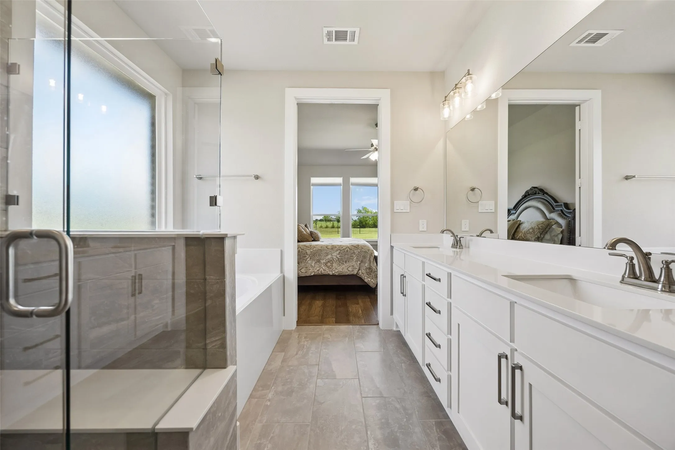 Single Family Residence For Sale in Fannin County , 630 Brown Road, Leonard, Texas 75452, 4 Bedrooms, 4 Bathrooms, 3 Garage spaces, 2,910 Sqft, built in 2024, Price $599,000, mls#21339404, Real Estate Agent in Leonard, Homes For Sale in Fannin county, Homes For Sale in Leonard, Realtor in Leonard Texas, Real Estate Brokerage Independent Realty Texas, Luminita Cordes Realtor
