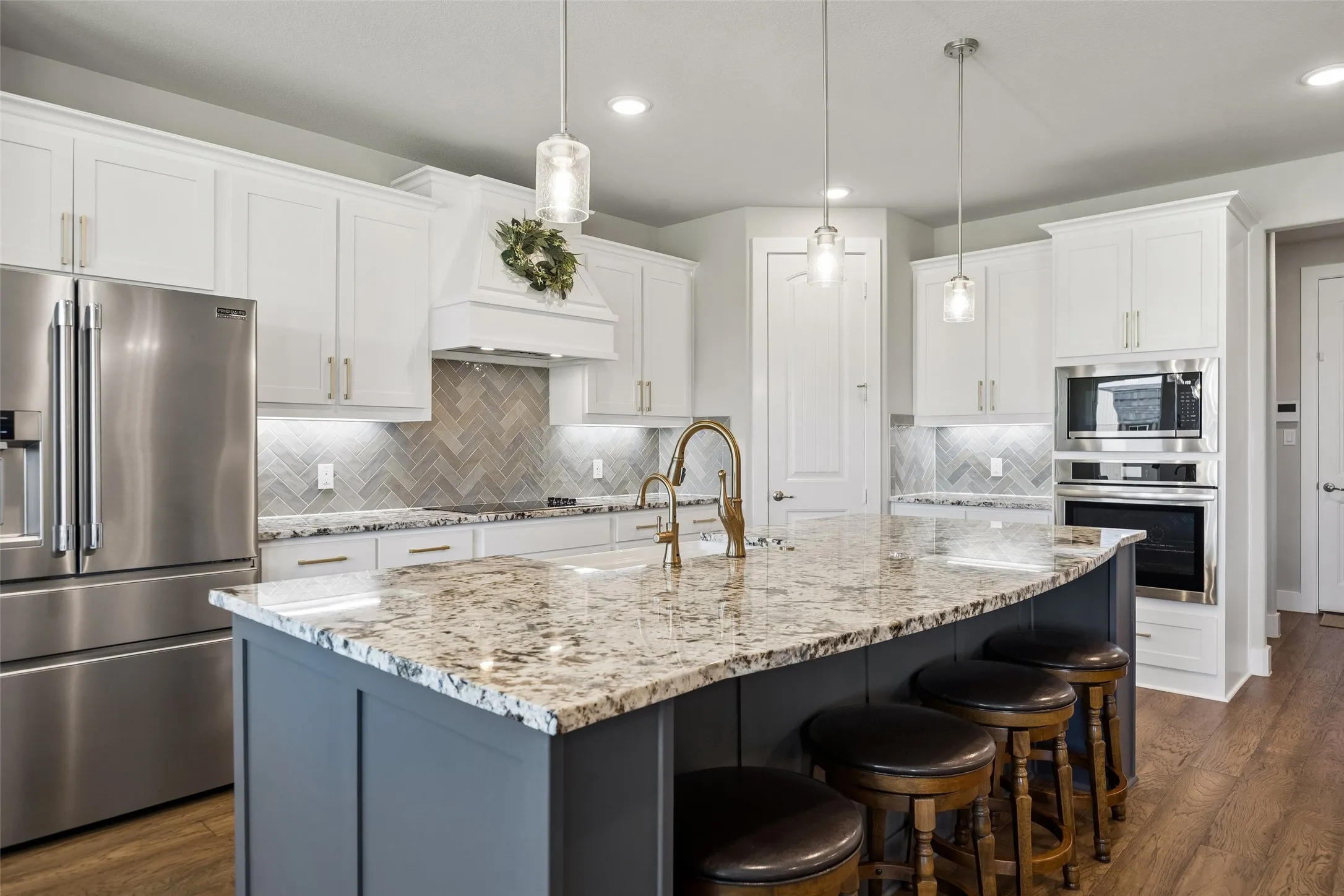 Single Family Residence For Sale in Fannin County , 630 Brown Road, Leonard, Texas 75452, 4 Bedrooms, 4 Bathrooms, 3 Garage spaces, 2,910 Sqft, built in 2024, Price $599,000, mls#21339404, Real Estate Agent in Leonard, Homes For Sale in Fannin county, Homes For Sale in Leonard, Realtor in Leonard Texas, Real Estate Brokerage Independent Realty Texas, Luminita Cordes Realtor
