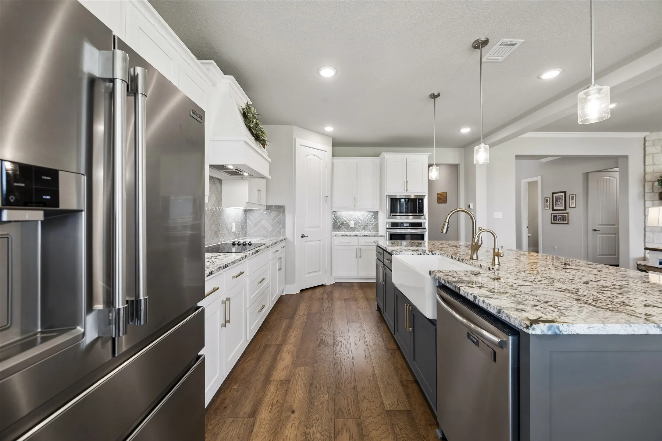 Single Family Residence For Sale in Fannin County , 630 Brown Road, Leonard, Texas 75452, 4 Bedrooms, 4 Bathrooms, 3 Garage spaces, 2,910 Sqft, built in 2024, Price $599,000, mls#21339404, Real Estate Agent in Leonard, Homes For Sale in Fannin county, Homes For Sale in Leonard, Realtor in Leonard Texas, Real Estate Brokerage Independent Realty Texas, Luminita Cordes Realtor