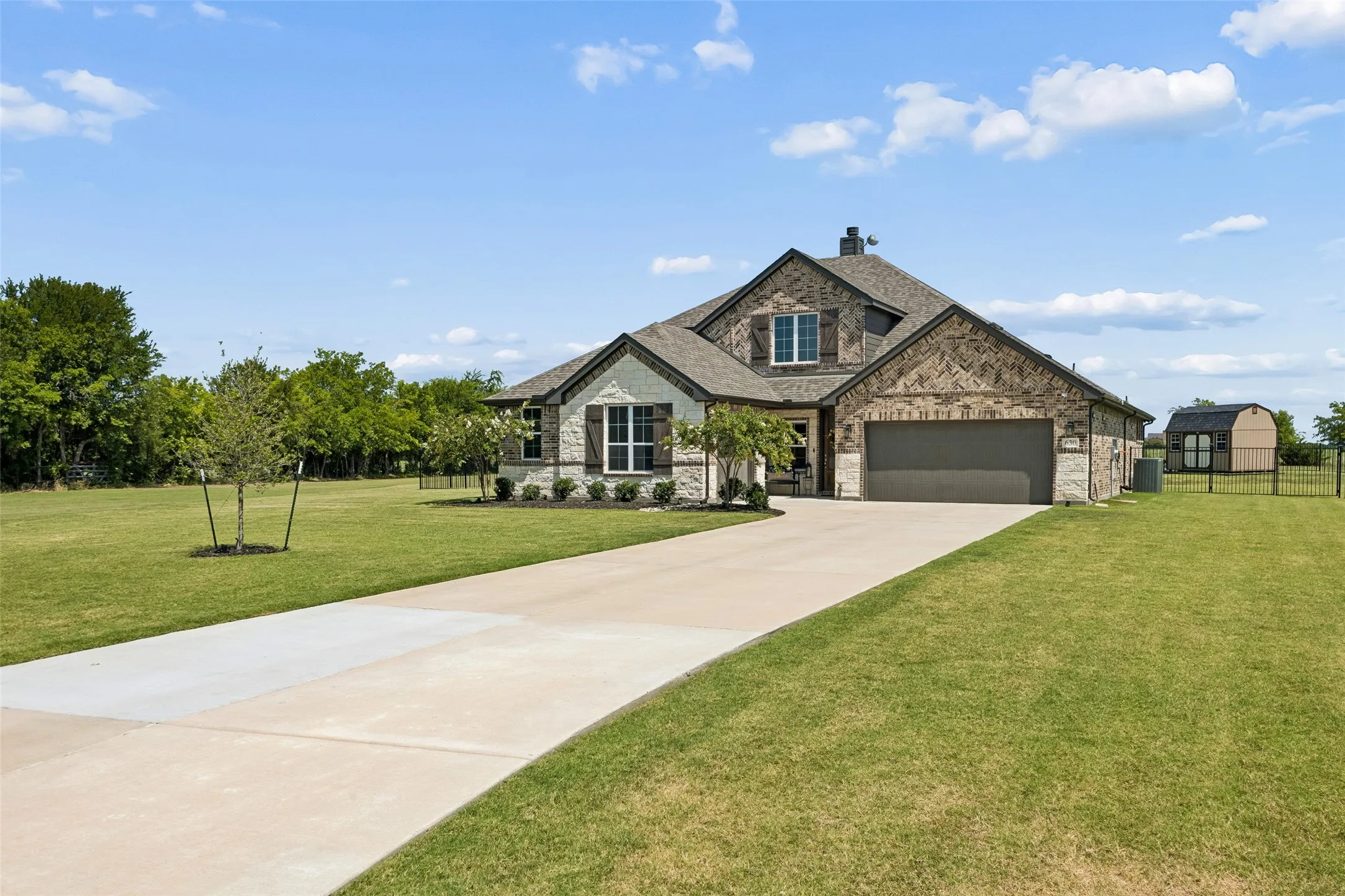 Single Family Residence For Sale in Fannin County , 630 Brown Road, Leonard, Texas 75452, 4 Bedrooms, 4 Bathrooms, 3 Garage spaces, 2,910 Sqft, built in 2024, Price $599,000, mls#21339404, Real Estate Agent in Leonard, Homes For Sale in Fannin county, Homes For Sale in Leonard, Realtor in Leonard Texas, Real Estate Brokerage Independent Realty Texas, Luminita Cordes Realtor